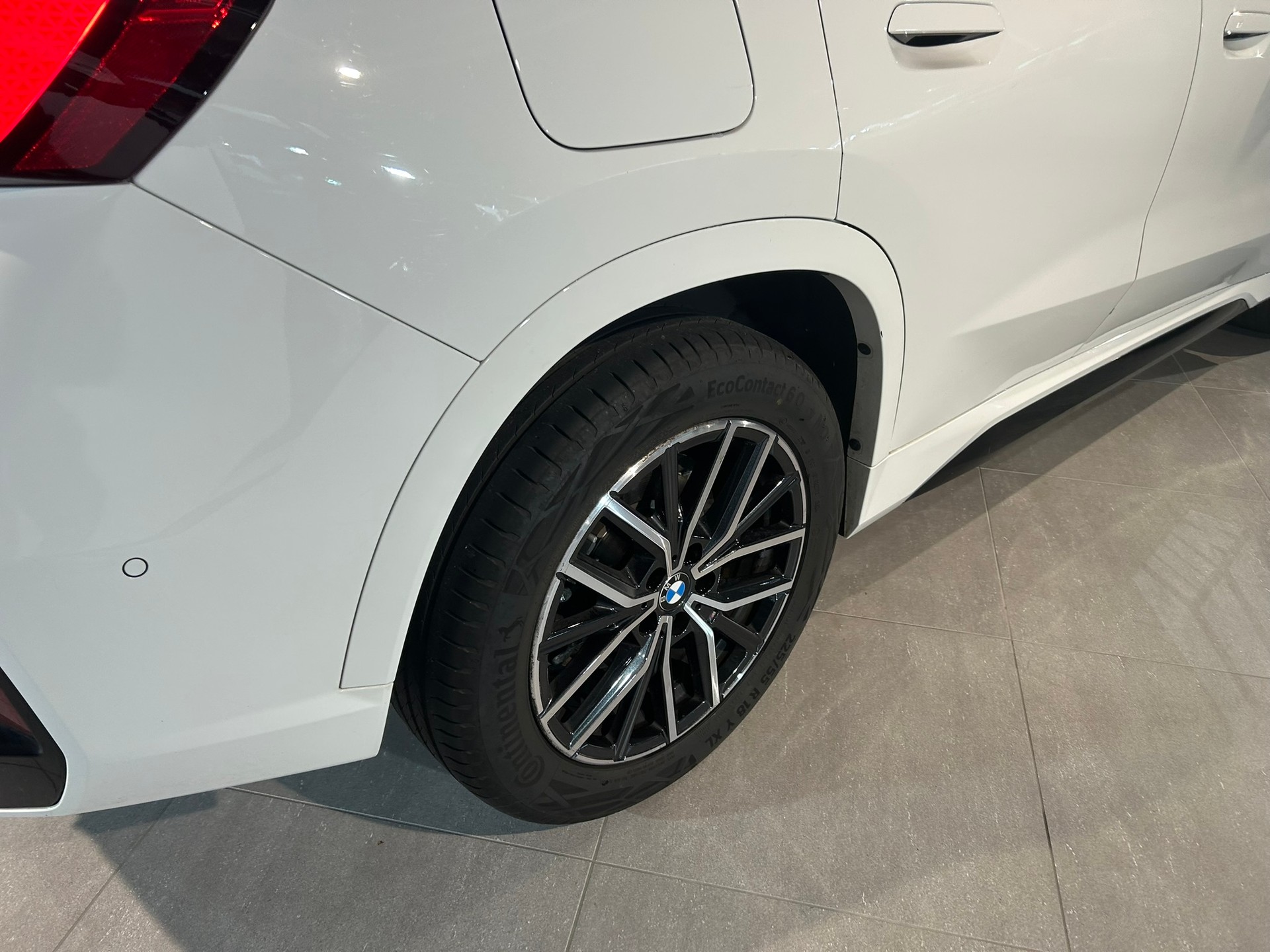 BMW X1 sDrive 20i 48V M Sport-image-19