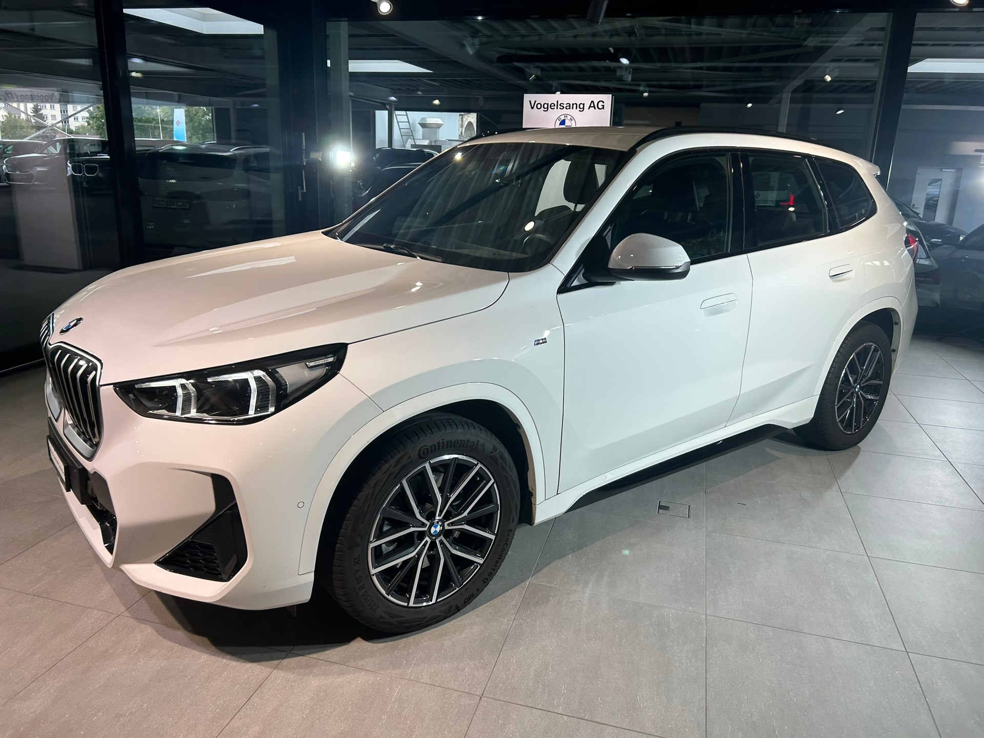 BMW X1 sDrive 20i 48V M Sport-image-4