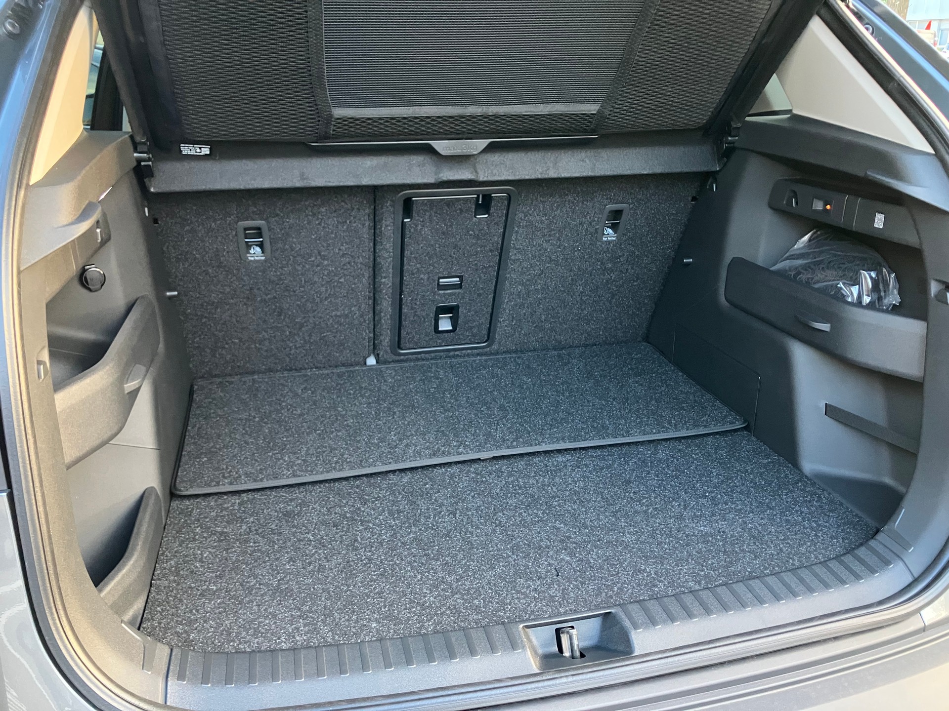 SKODA Elroq 85x Selection 4x4-image-7