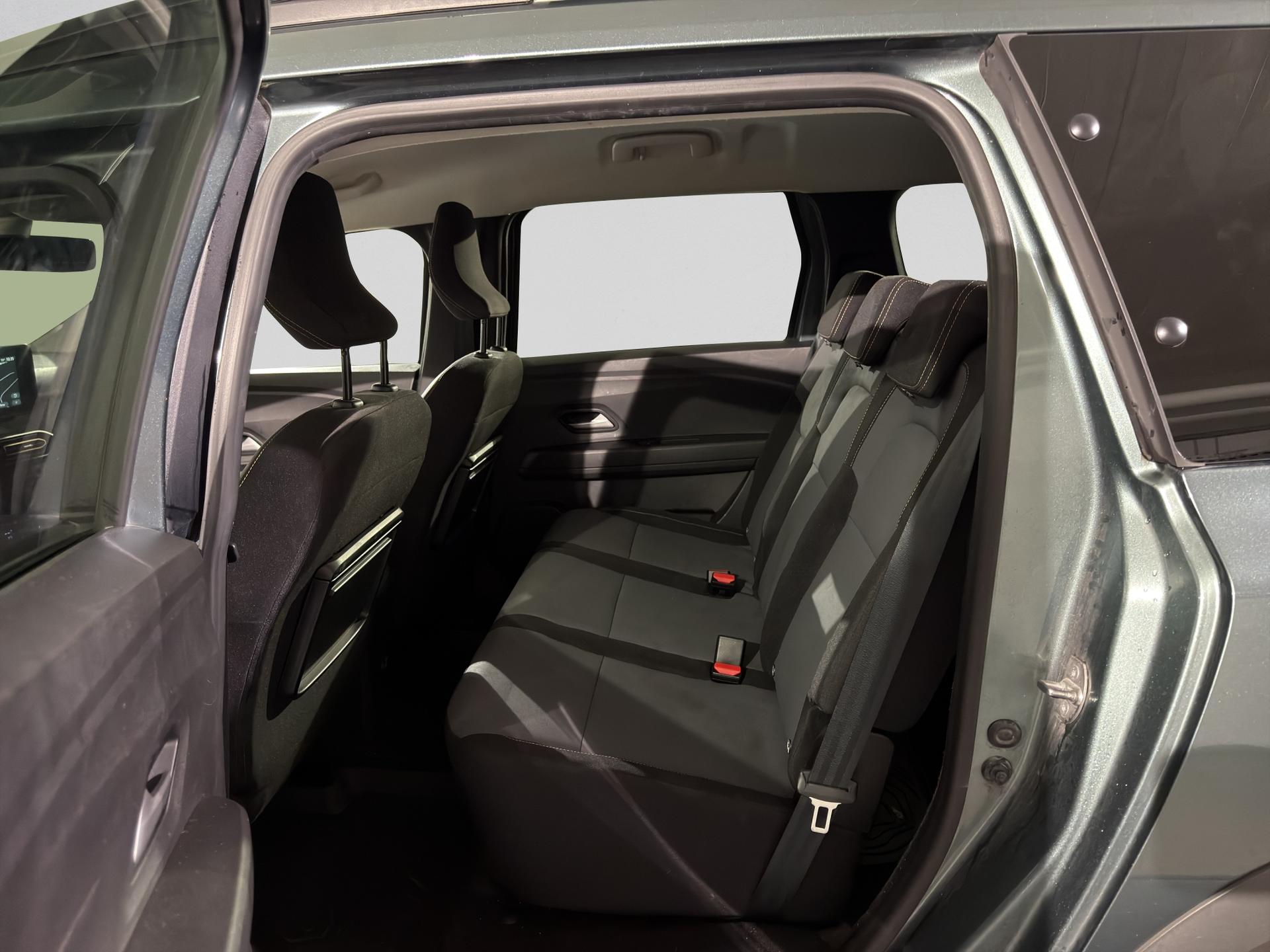 DACIA Jogger HEV 140 Extreme-image-14
