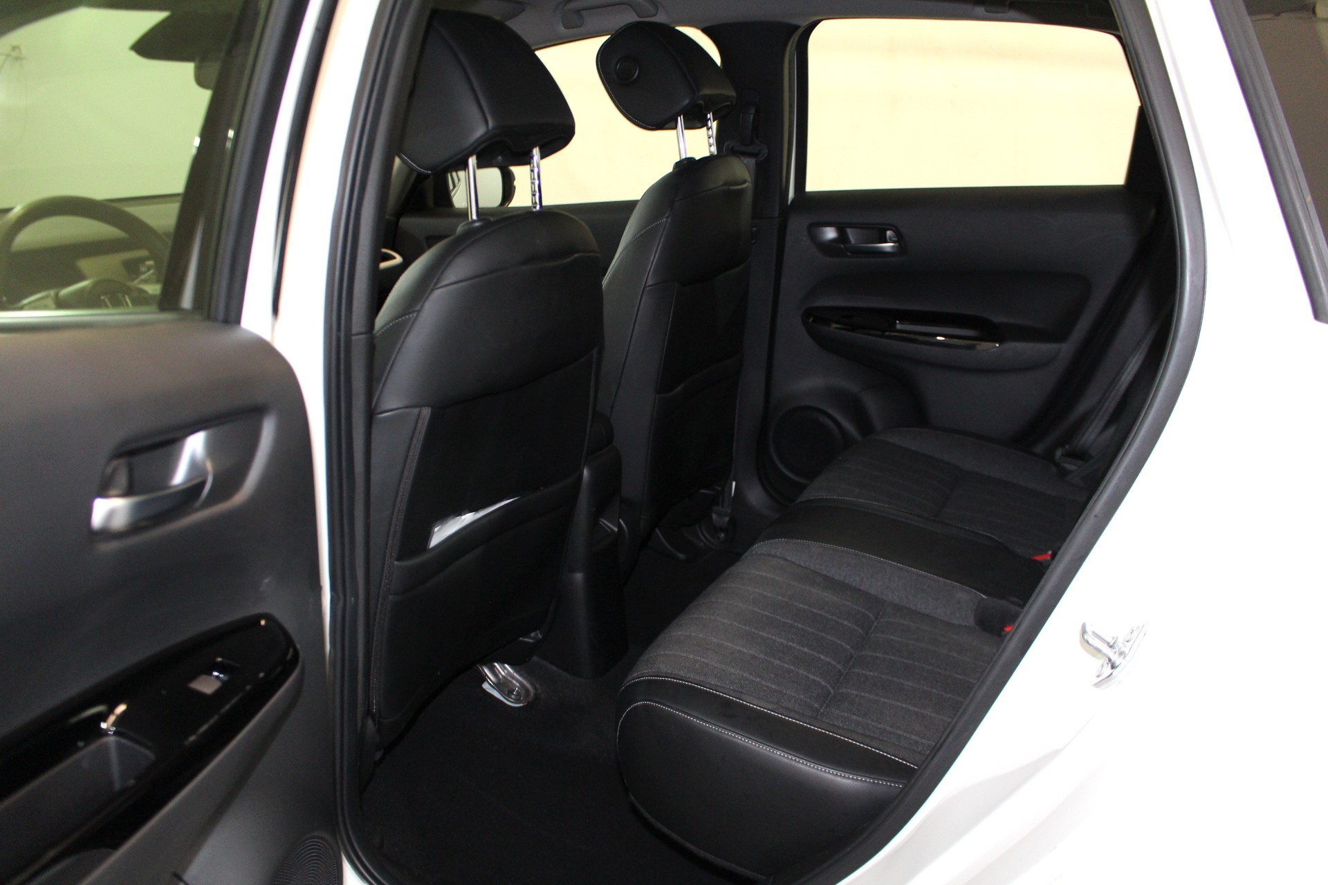 HONDA Jazz 1.5 i-MMD Elegance-image-7