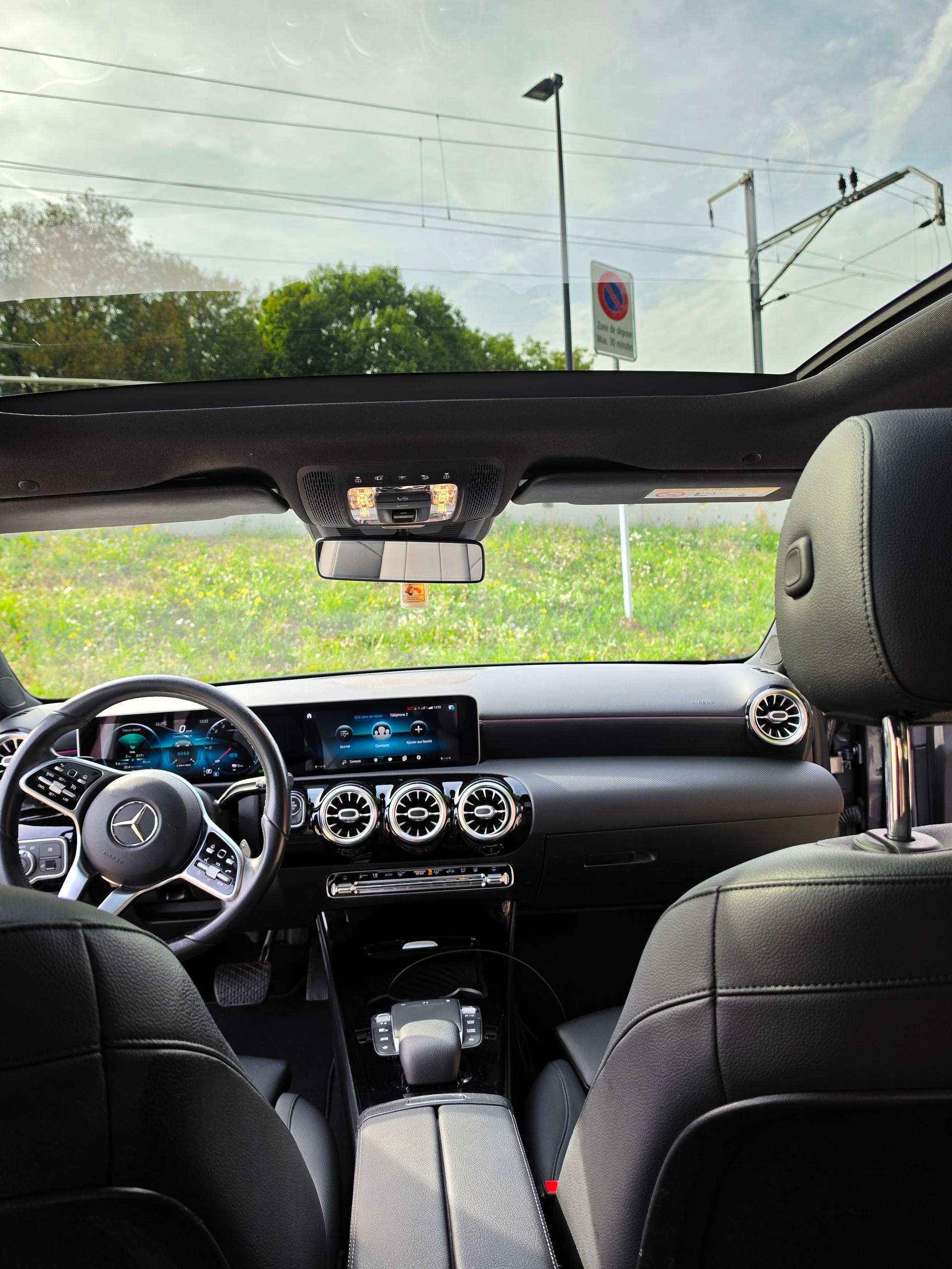 MERCEDES-BENZ A 250 e Progressive-image-2