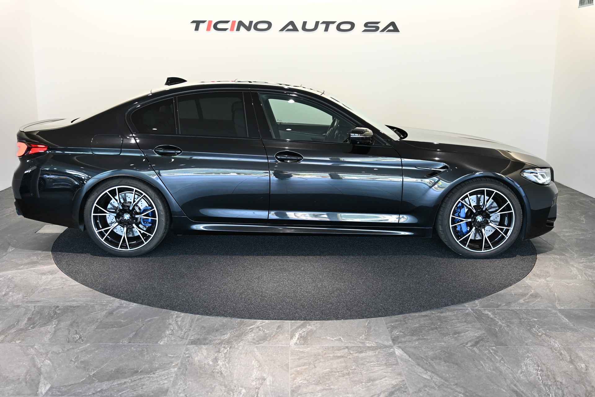 BMW M5 xDrive Competition Drivelogic-image-8