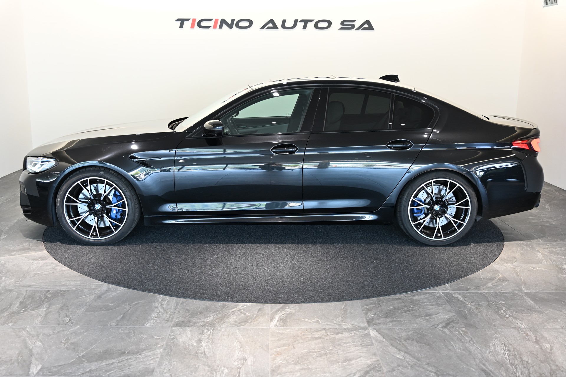 BMW M5 xDrive Competition Drivelogic-image-10