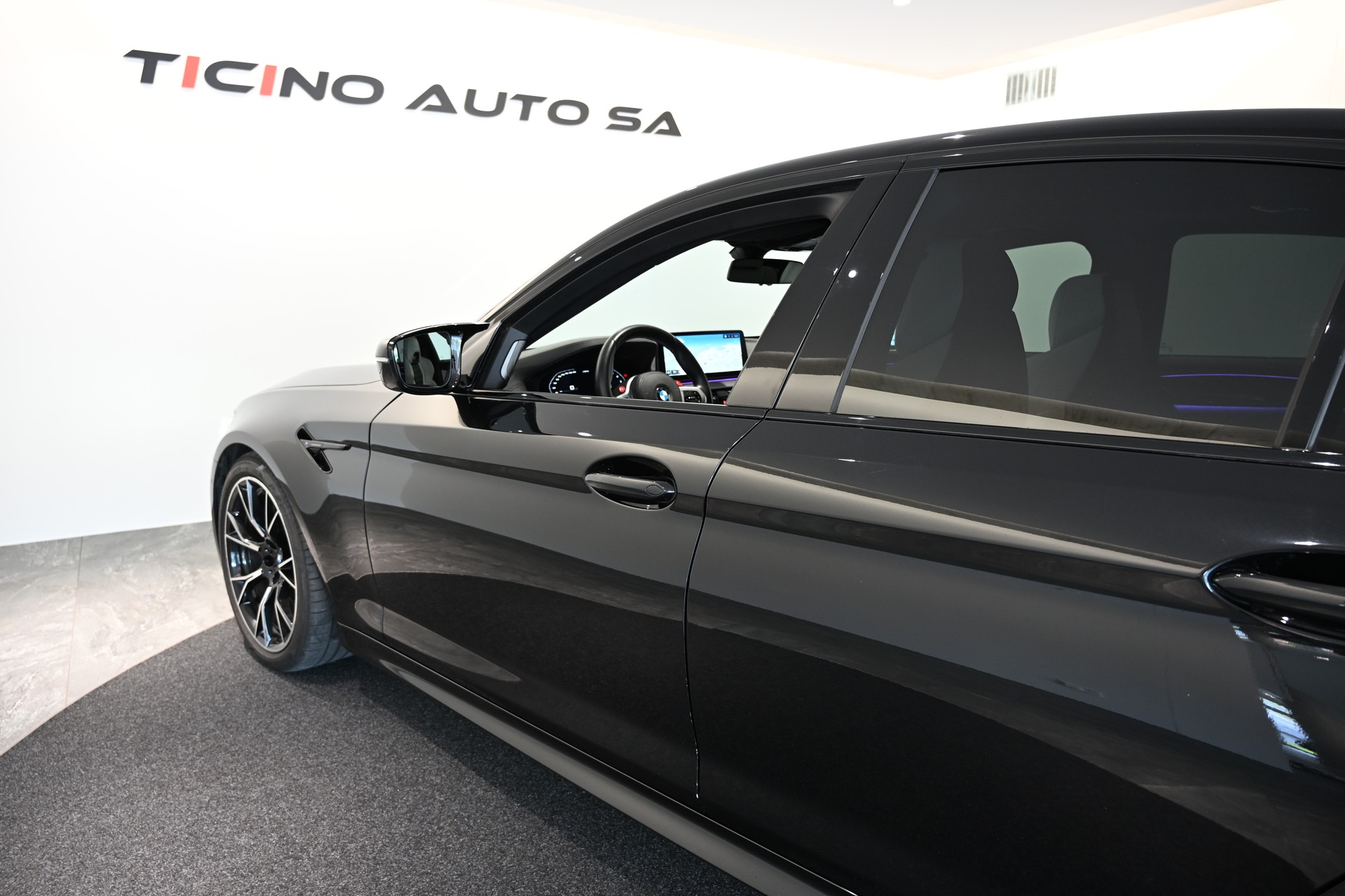 BMW M5 xDrive Competition Drivelogic-image-14