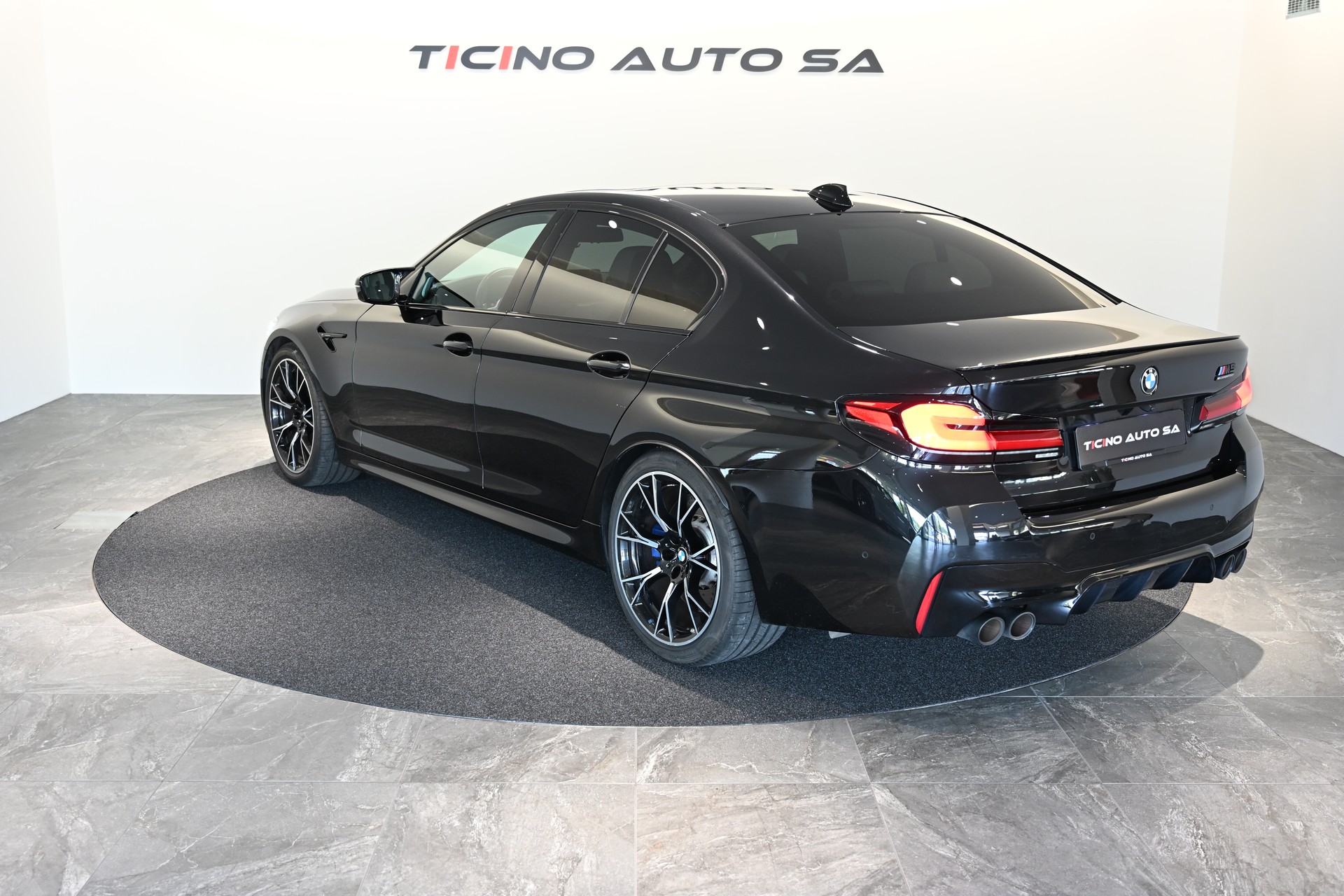 BMW M5 xDrive Competition Drivelogic-image-1