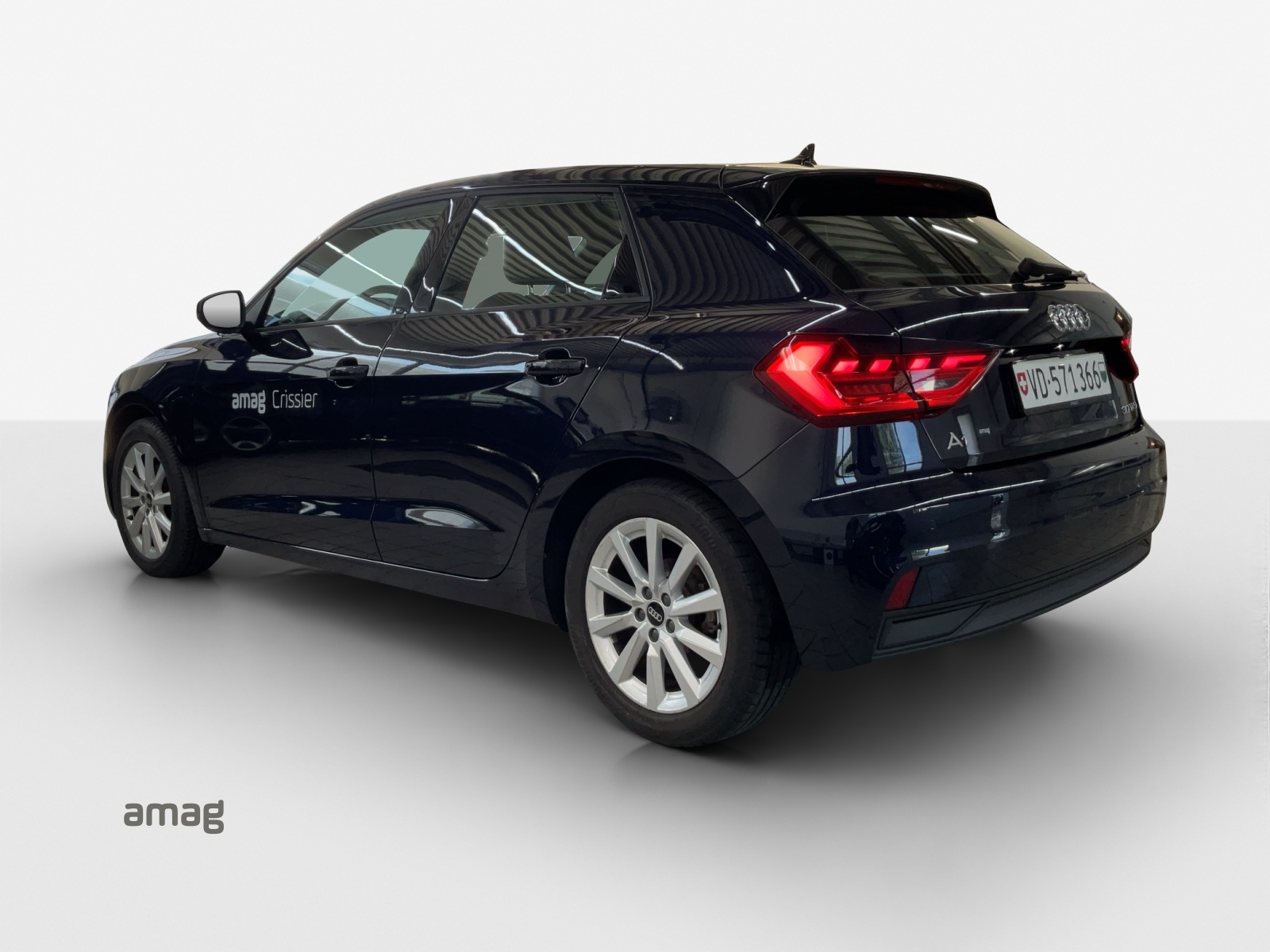 AUDI A1 Sportback 30 TFSI Attraction S-tronic-image-2