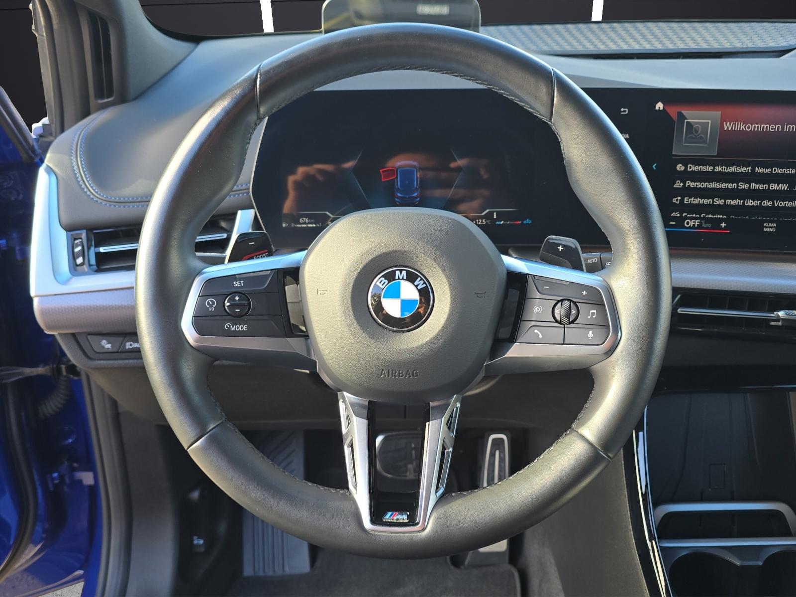 BMW 220i Active Tourer M Sport-image-14