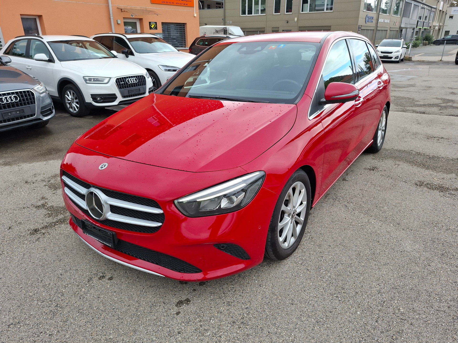MERCEDES-BENZ B 220 4Matic AMG Line 7G-DCT-image-0