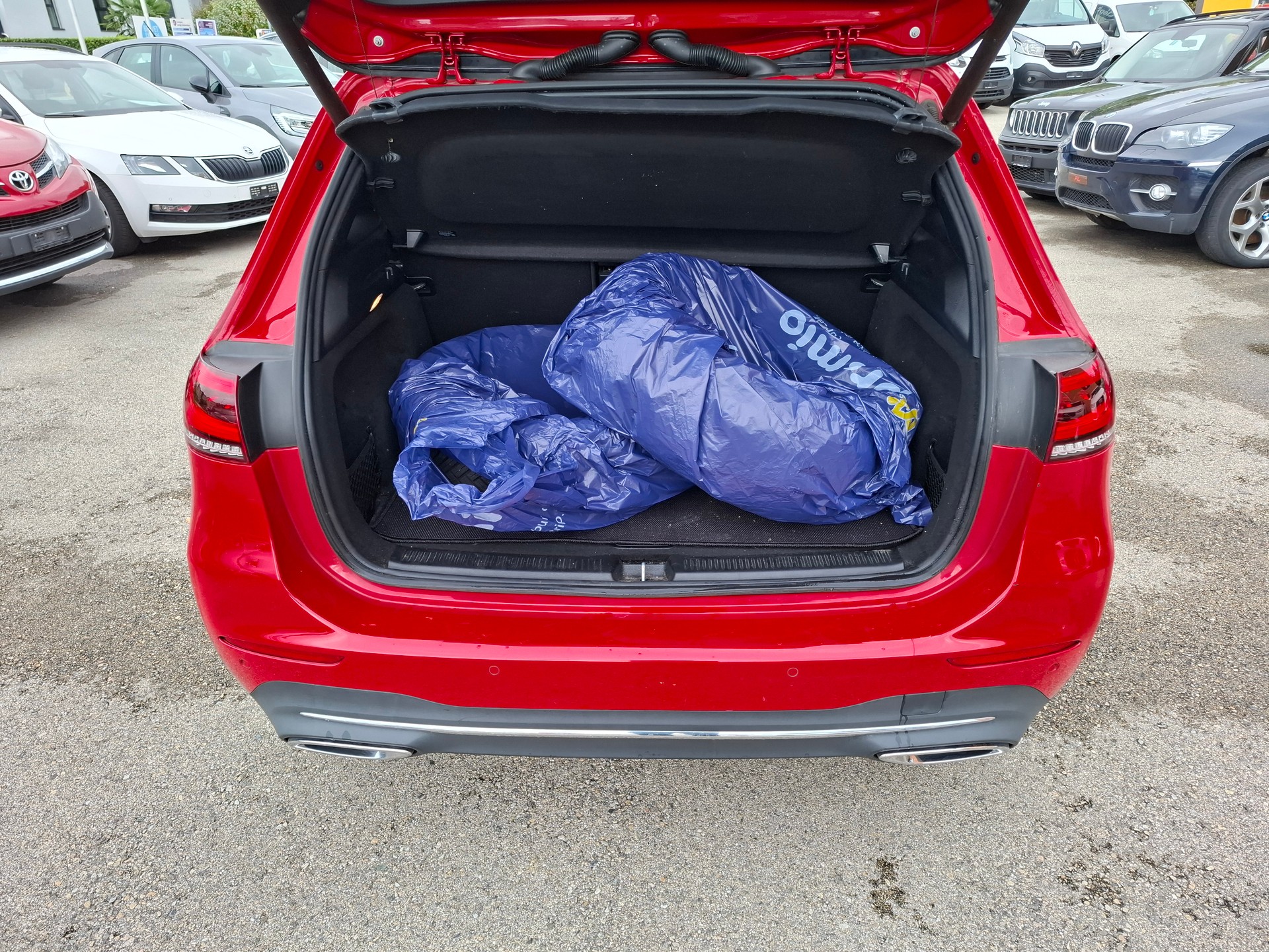 MERCEDES-BENZ B 220 4Matic AMG Line 7G-DCT-image-12