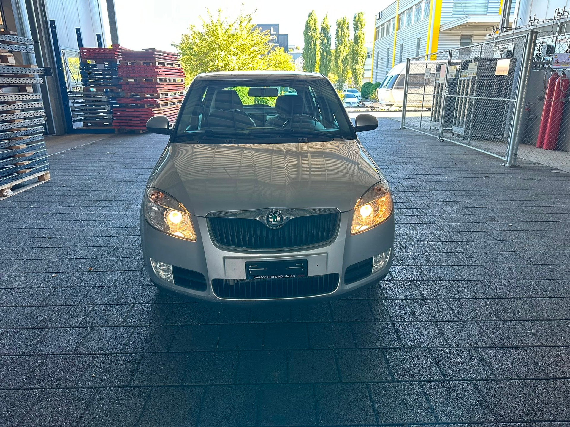 SKODA Fabia 1.6 Elegance Tiptronic-image-1