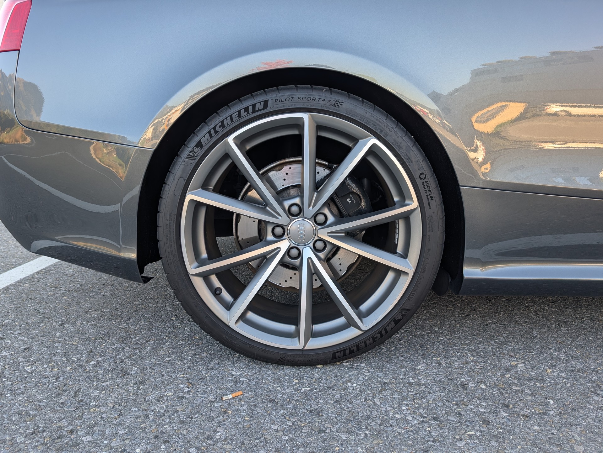 AUDI RS5 4.2 V8 FSI quattro S-Tronic-image-17