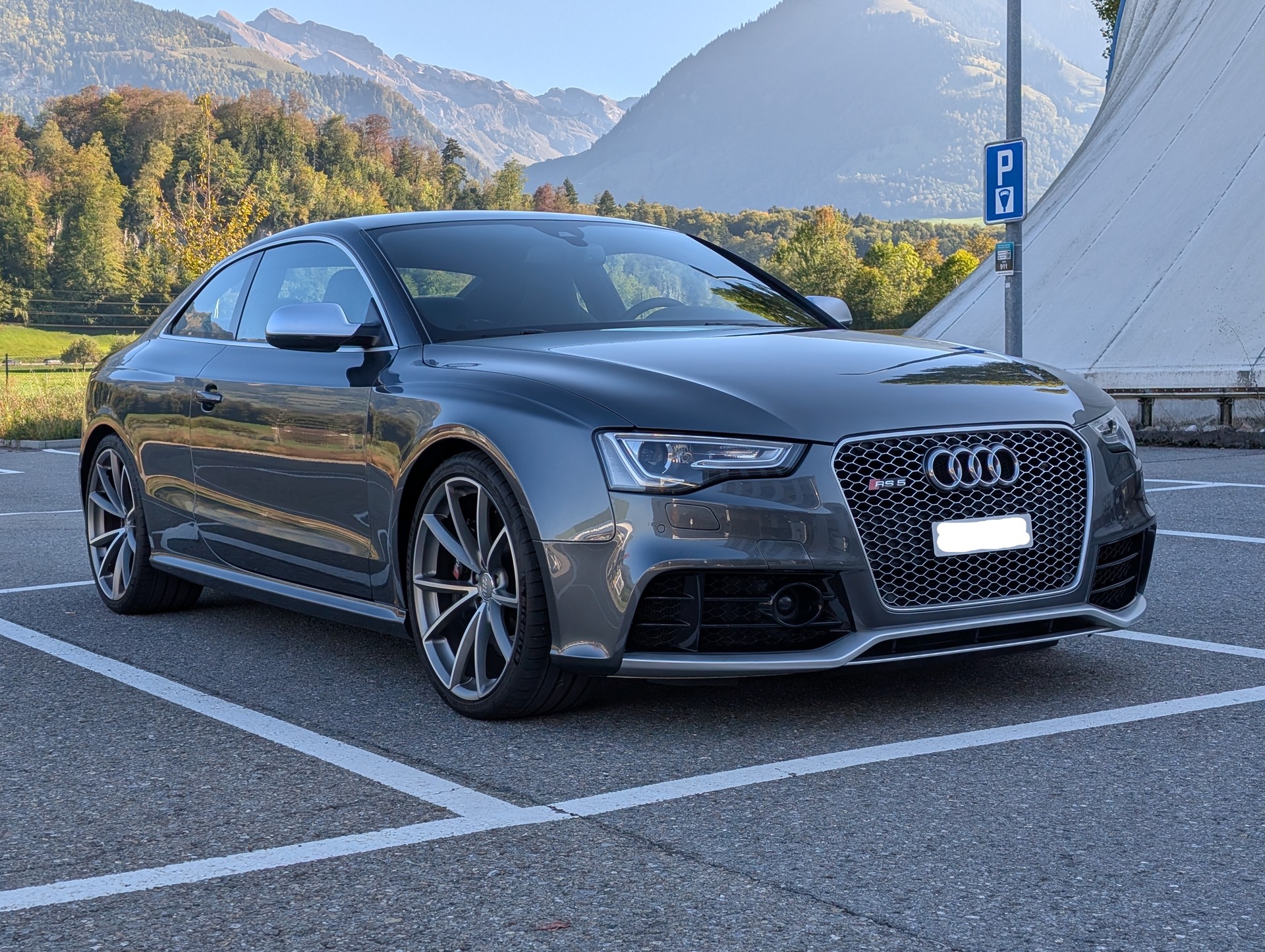 AUDI RS5 4.2 V8 FSI quattro S-Tronic-image-1