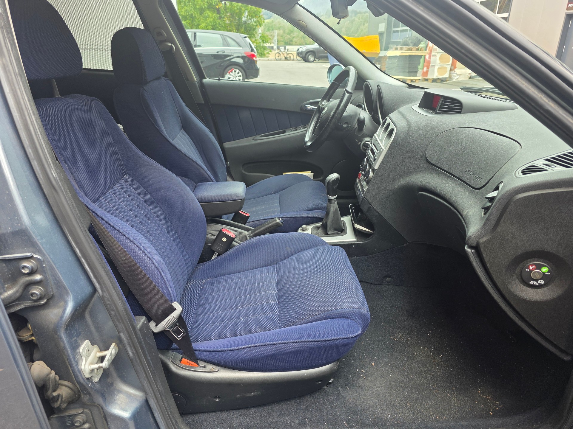 ALFA ROMEO 156 2.0 16V JTS Distinctive-image-8