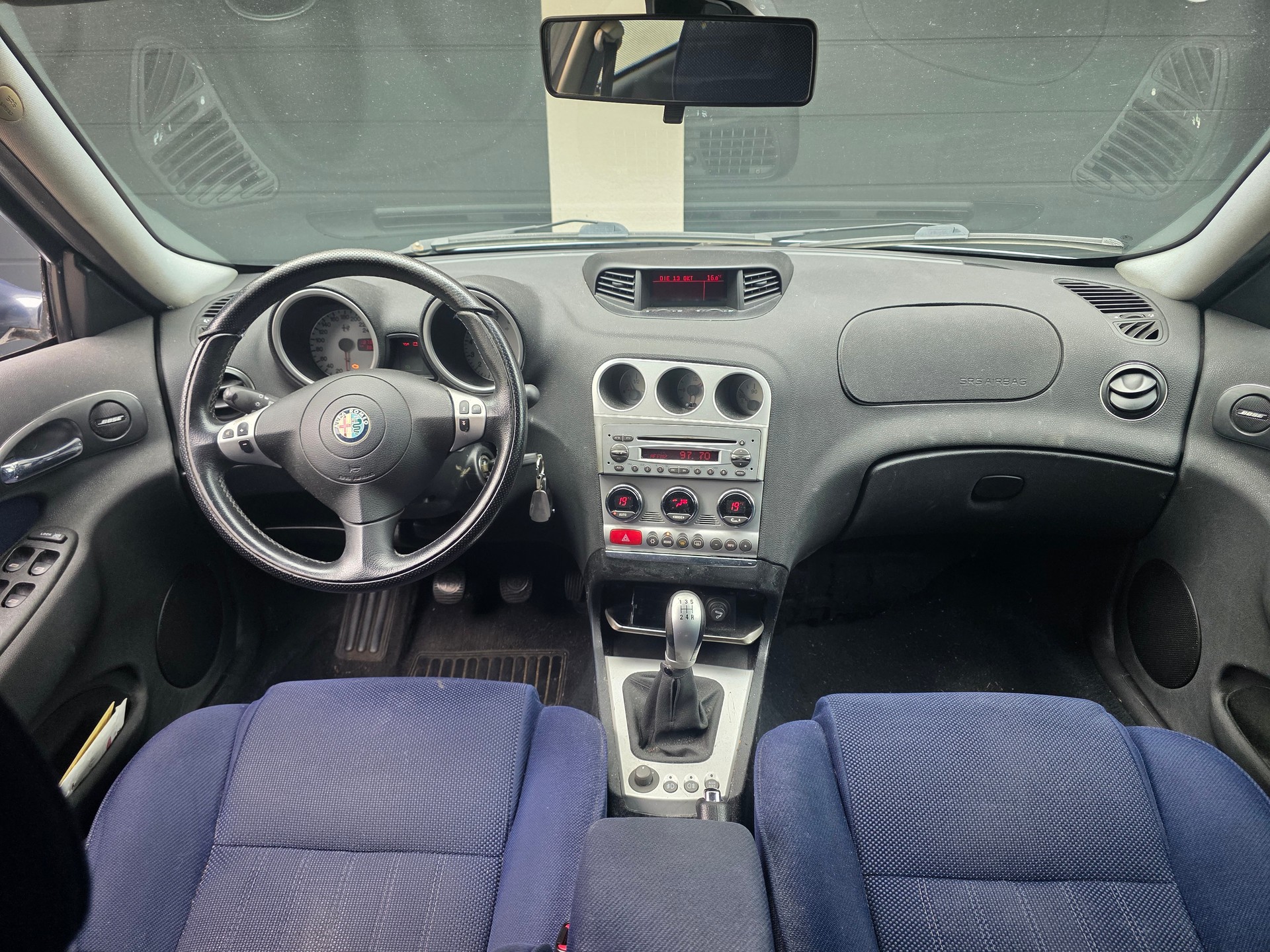 ALFA ROMEO 156 2.0 16V JTS Distinctive-image-6