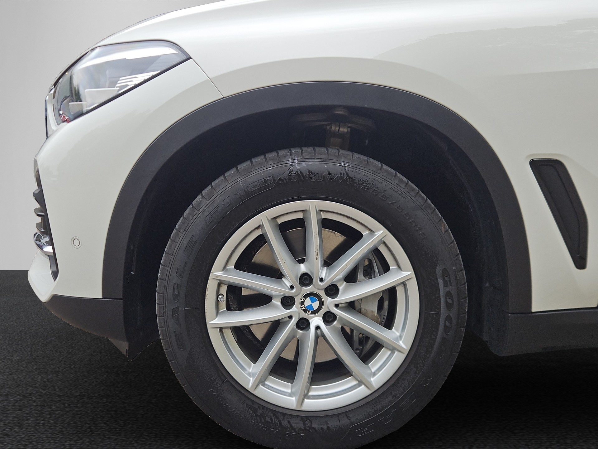 BMW X5 xDrive 48V 30d Steptronic-image-8