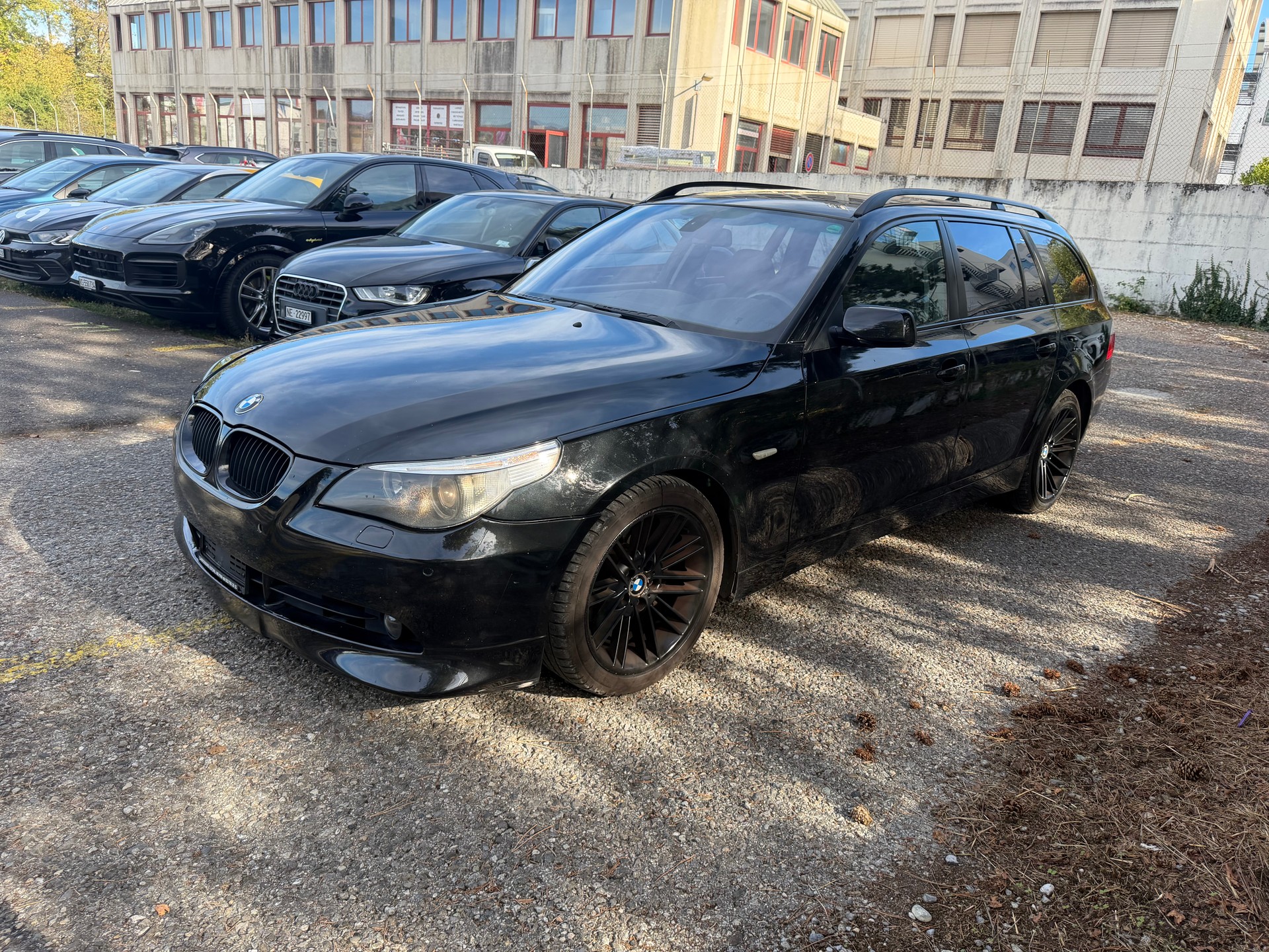 BMW 530d Touring-image-1