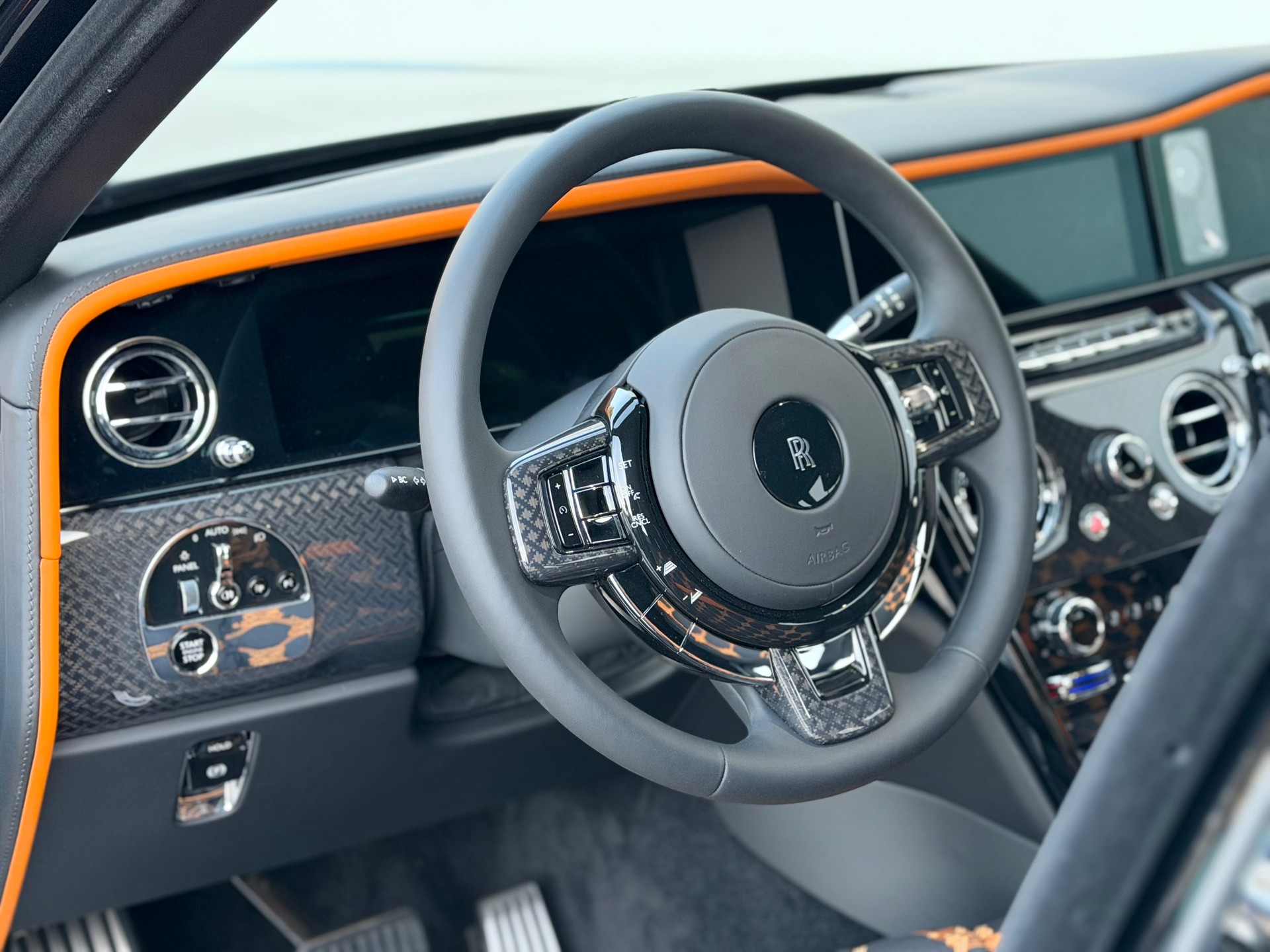 ROLLS-ROYCE Cullinan 6.7 V12 Black Badge-image-4