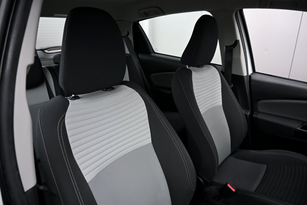 TOYOTA Yaris 1.5 VVT-i Hybrid Comfort e-CVT-image-5