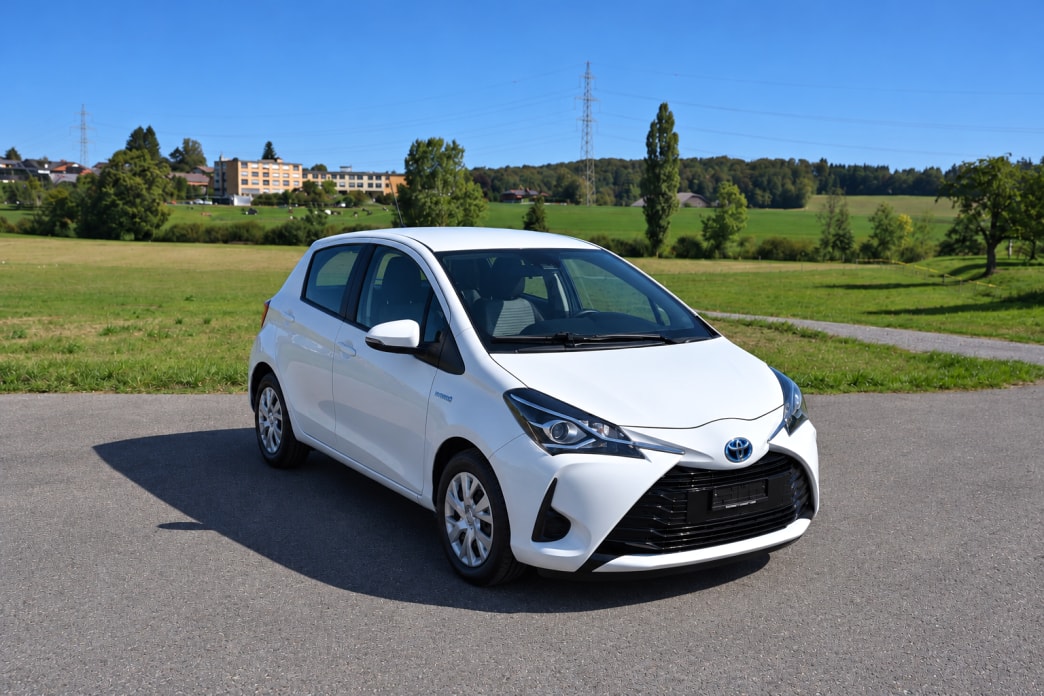 TOYOTA Yaris 1.5 VVT-i Hybrid Comfort e-CVT-image-1