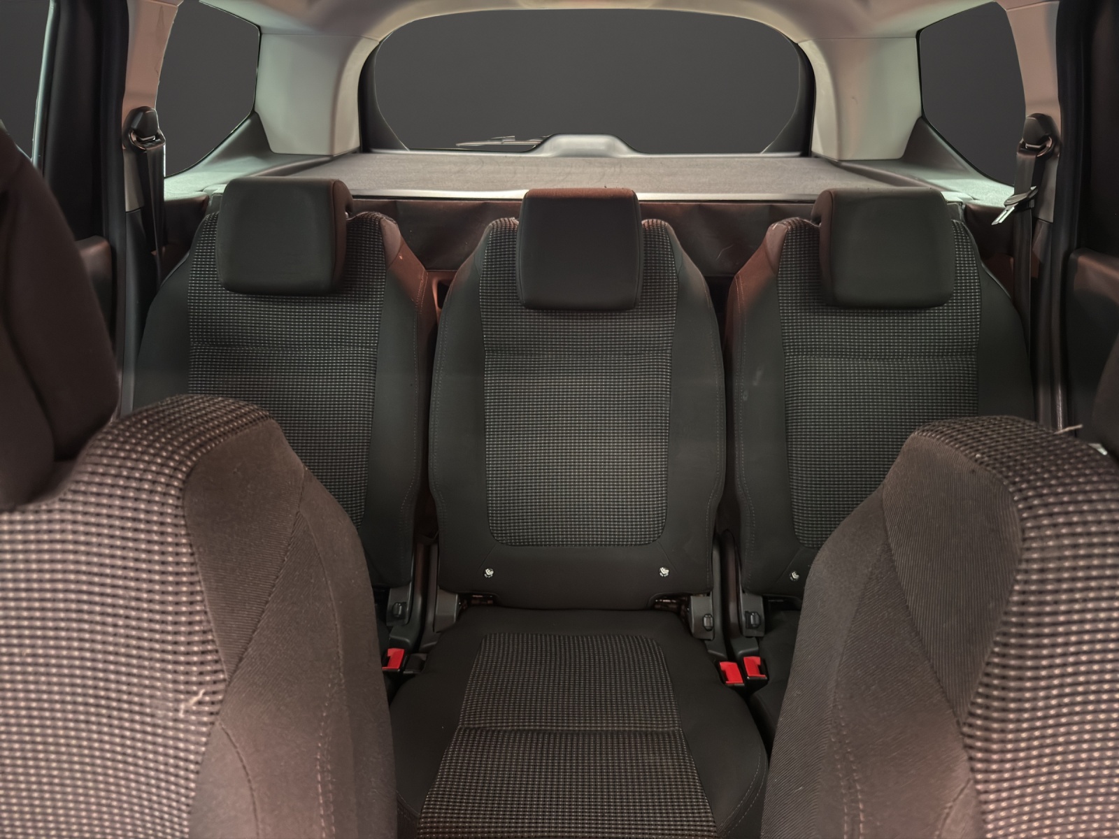 PEUGEOT 5008 1.6 16V T Sport Pack-image-9