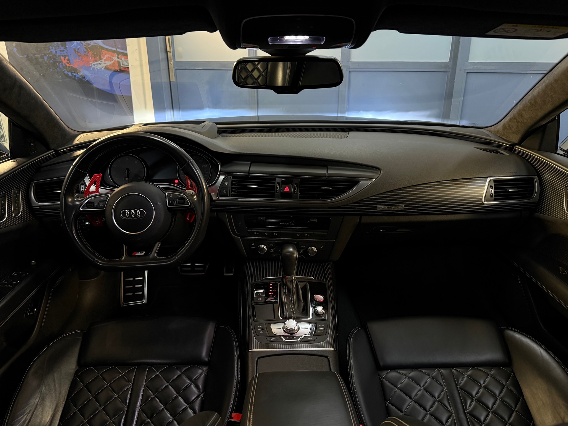AUDI S7 Sportback 4.0 TFSI V8 quattro S-tronic-image-9