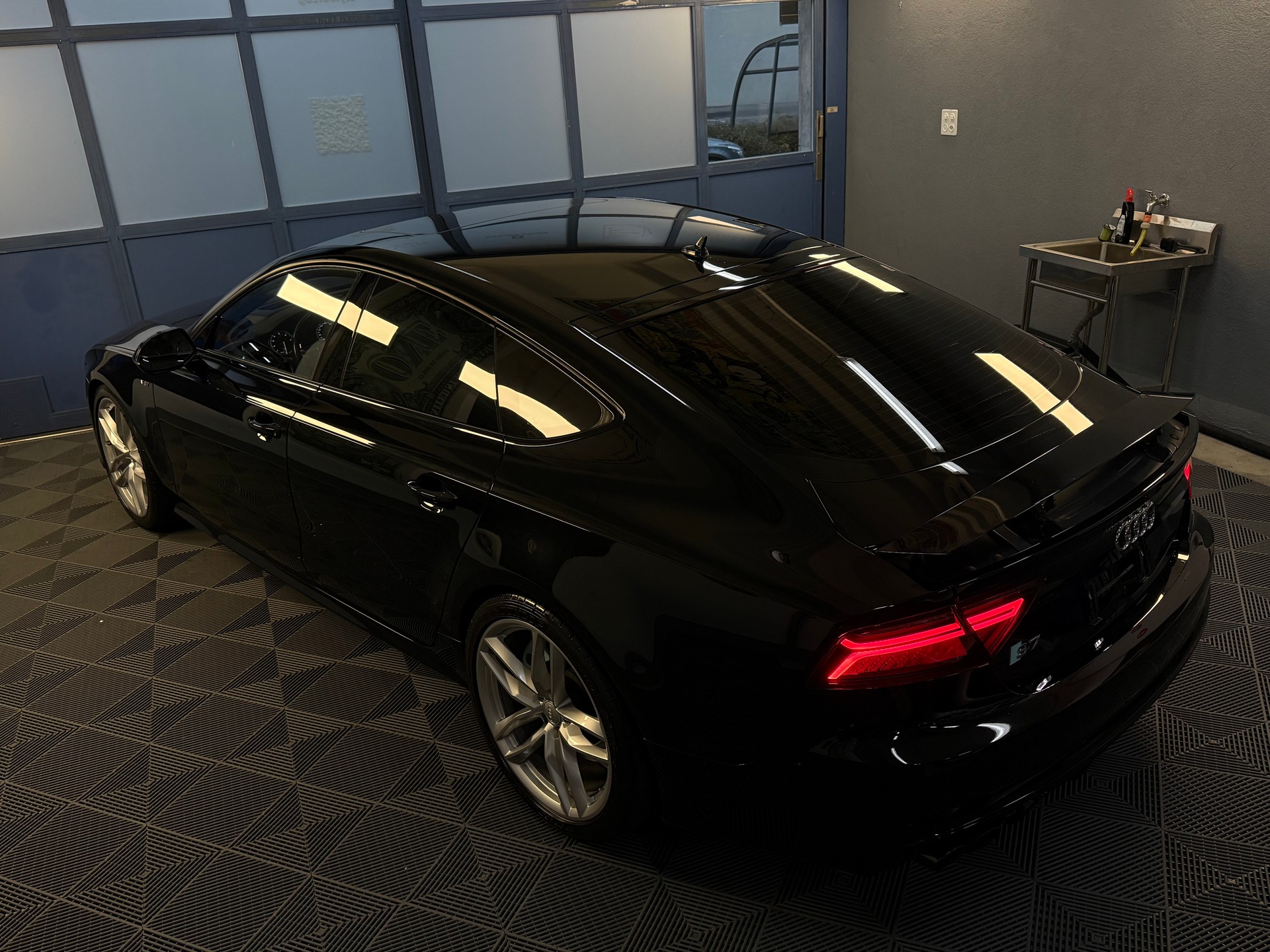 AUDI S7 Sportback 4.0 TFSI V8 quattro S-tronic-image-5