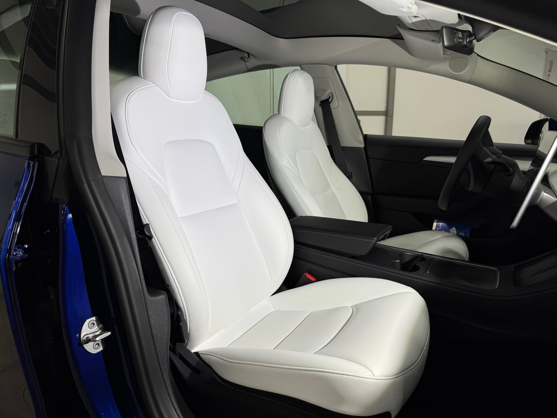 TESLA Model 3 Long Range Dual Motor AWD 498PS / Facelift / Wärmepumpe / inkl. Enhanced Autopilot 3.0-image-6