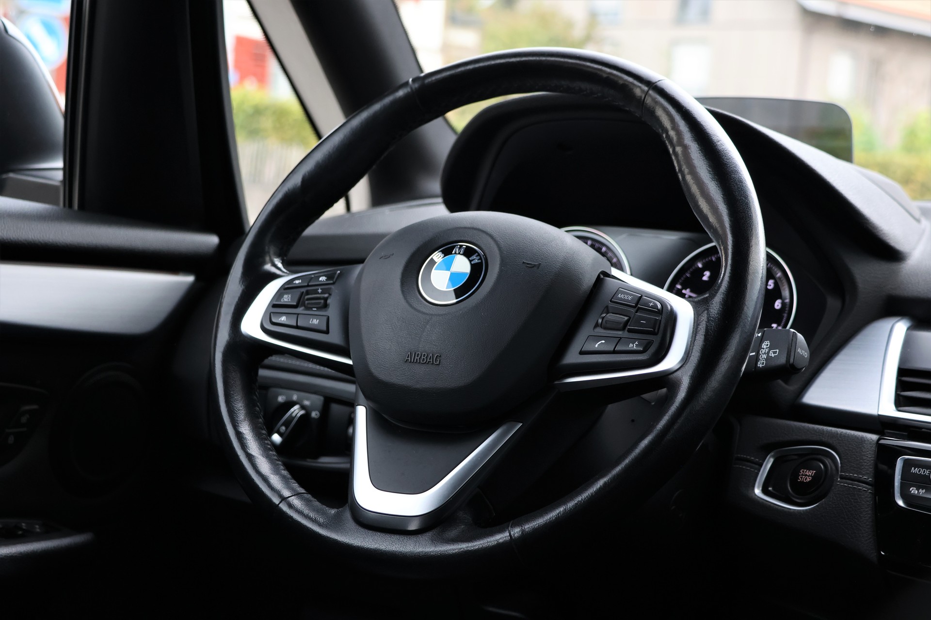 BMW 225xe iPerformance Active Tourer Steptronic Sport Line (CH)-image-14