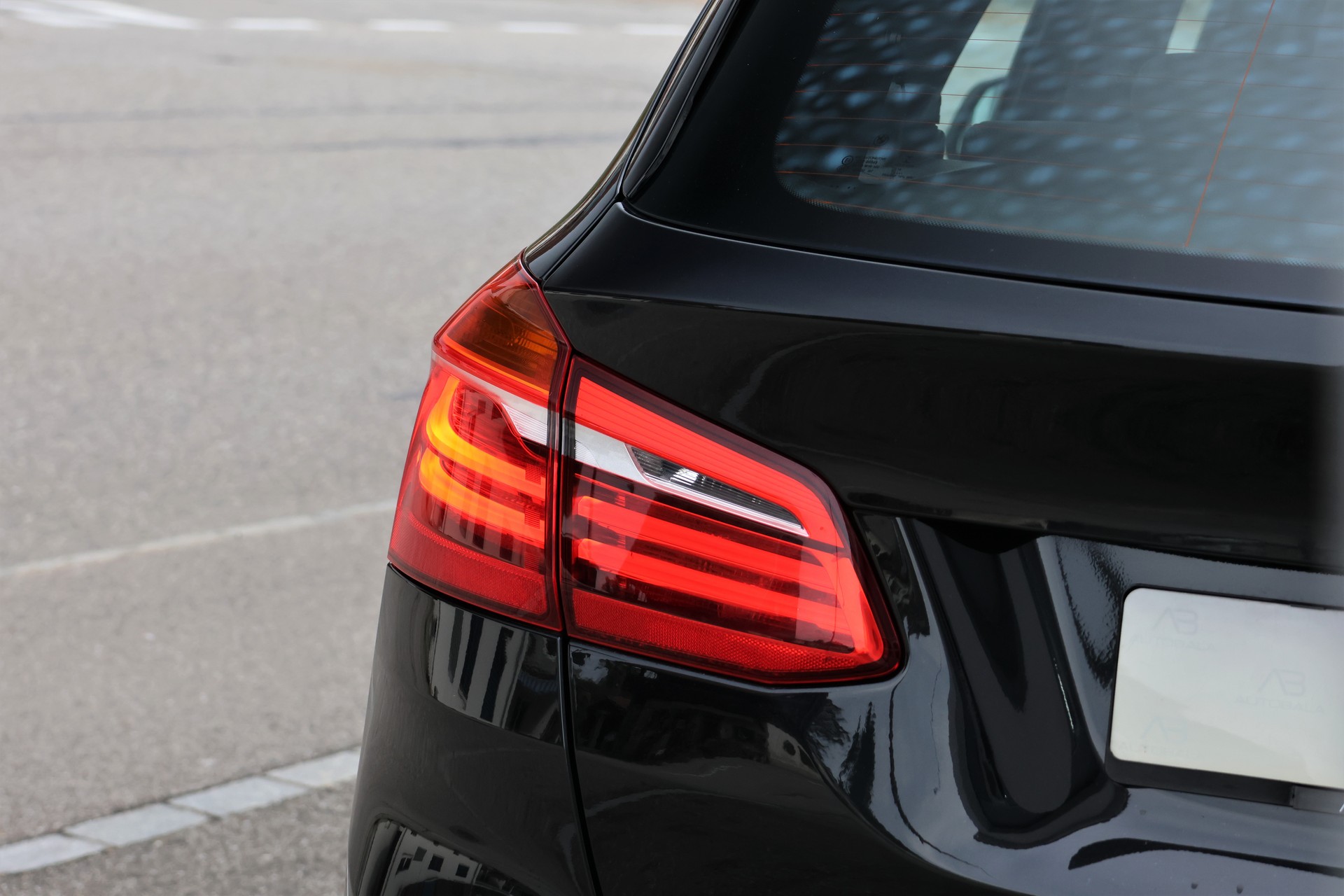 BMW 225xe iPerformance Active Tourer Steptronic Sport Line (CH)-image-5