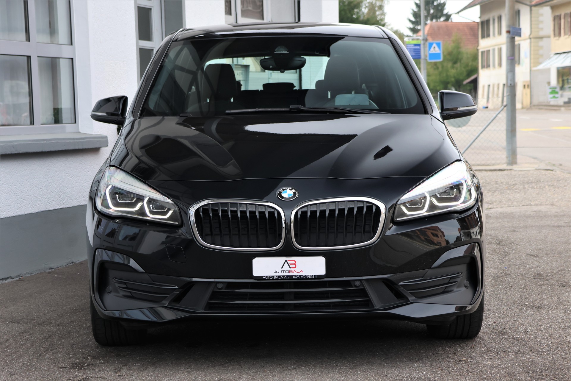 BMW 225xe iPerformance Active Tourer Steptronic Sport Line (CH)-image-1