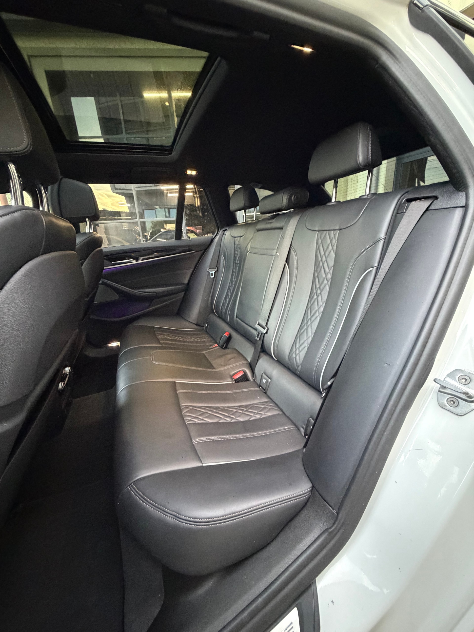 BMW 540i xDrive Touring Steptronic-image-6