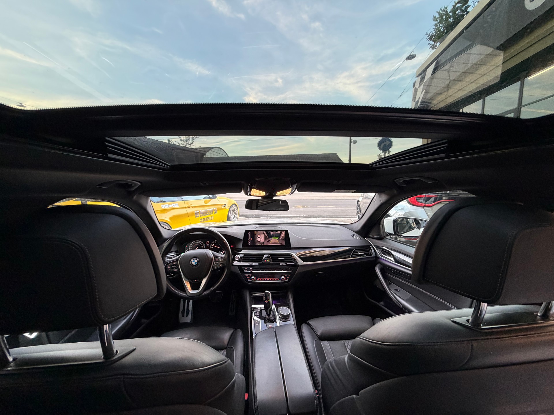 BMW 540i xDrive Touring Steptronic-image-9