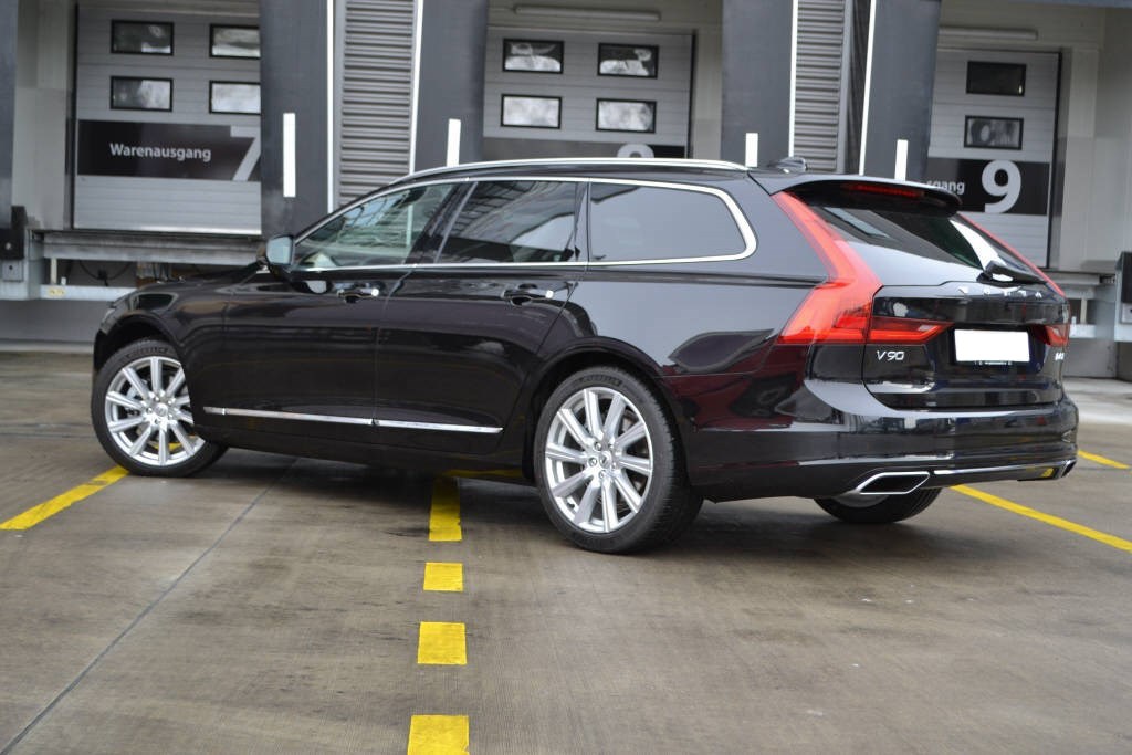 VOLVO V90 D5 AWD Inscription Geartronic Powerpulse-image-3
