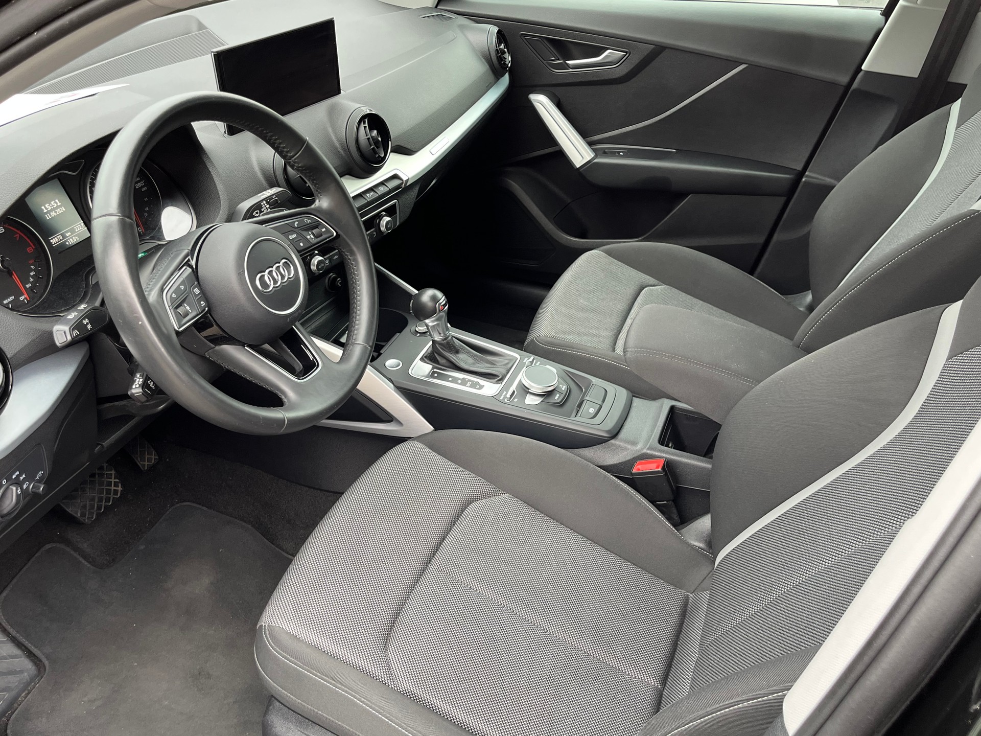 AUDI Q2 1.4 TFSI sport S-tronic-image-6