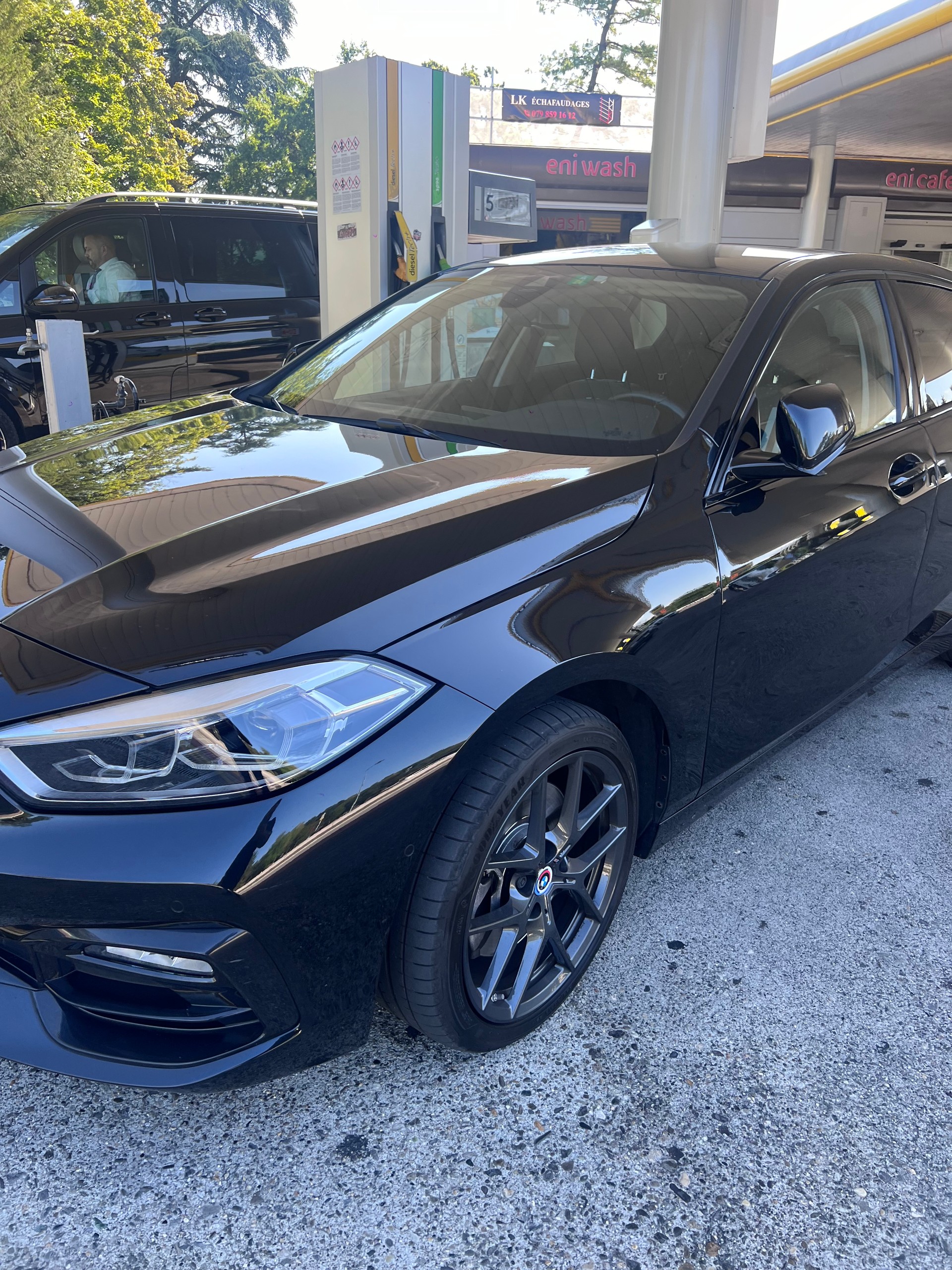 BMW 120d xDrive Steptronic Sport Line-image-0