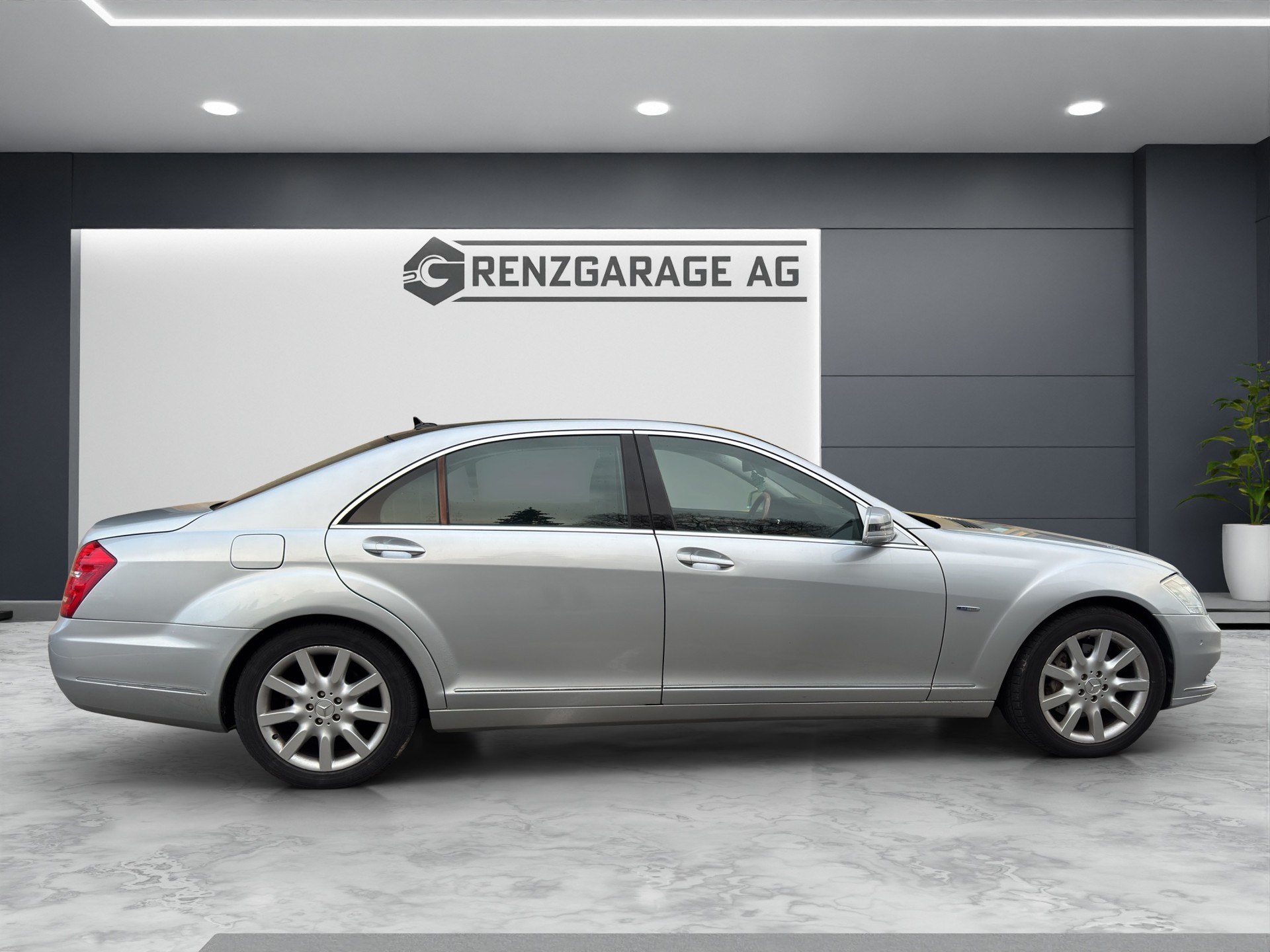 MERCEDES-BENZ S 400 Hybrid 7G-Tronic-image-3