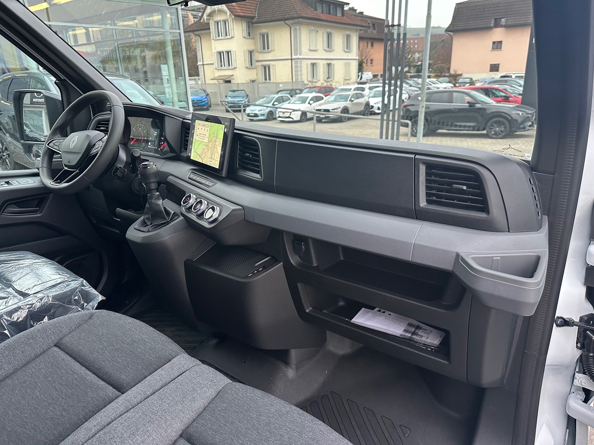 RENAULT Master T35 2.0 Blue dCi 150 L2H2 Advance-image-6