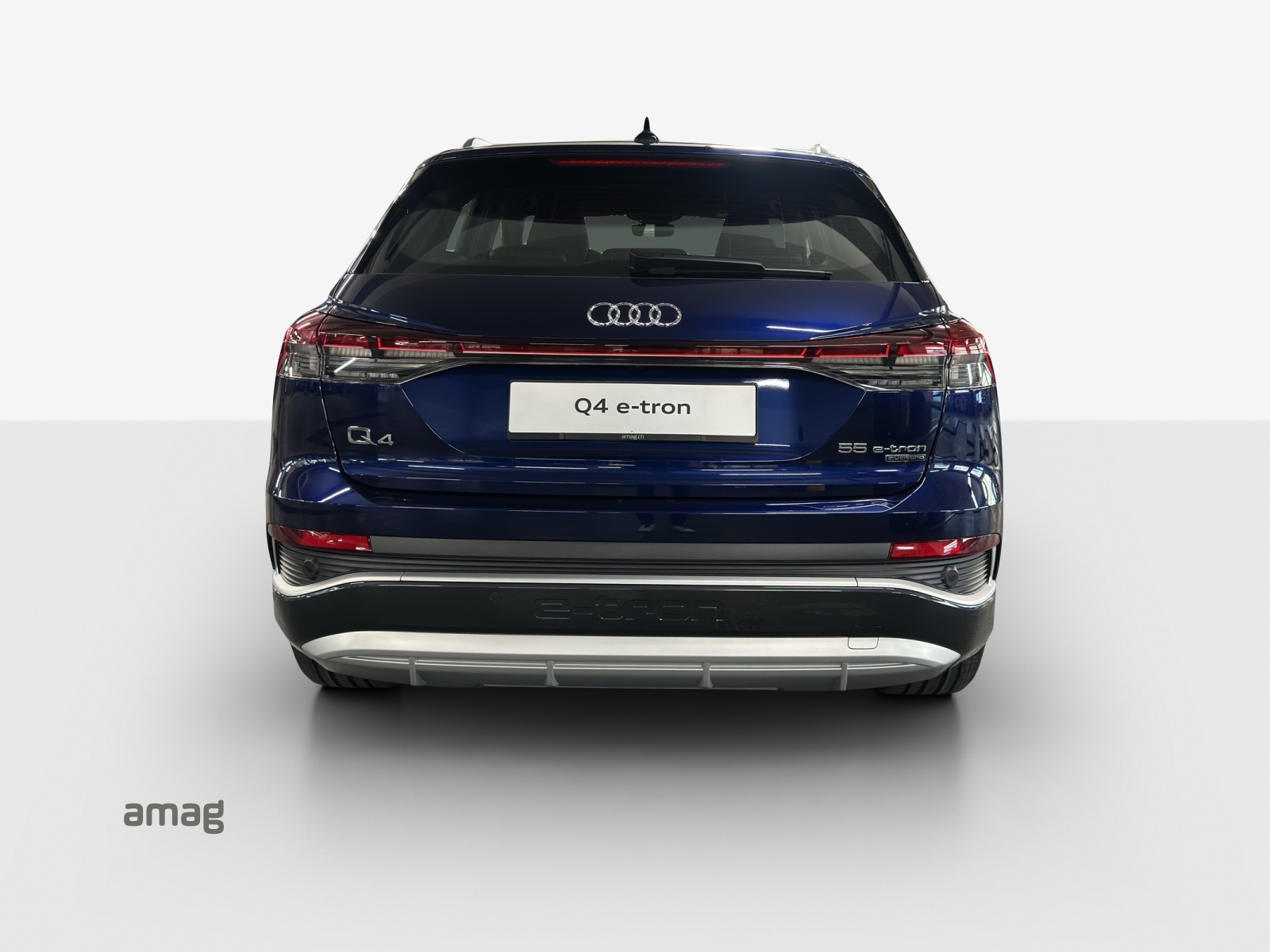 AUDI Q4 e-tron 55 quattro-image-3