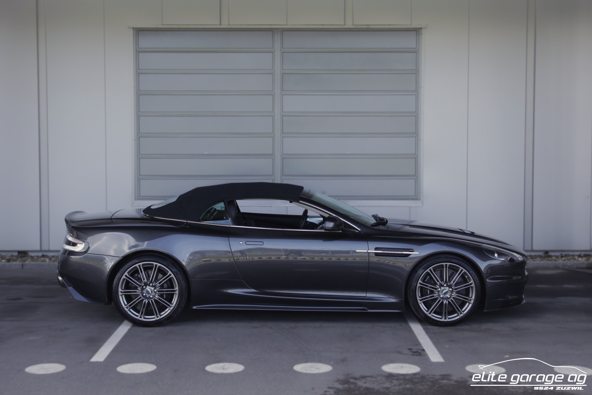 ASTON MARTIN DBS Volante Touchtronic 2-image-5