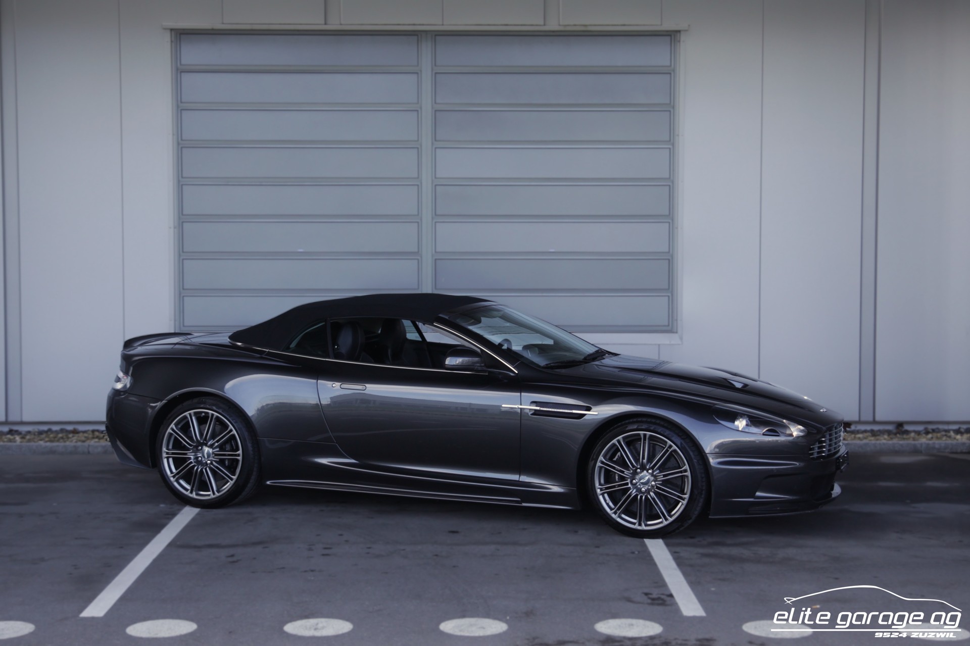 ASTON MARTIN DBS Volante Touchtronic 2-image-6