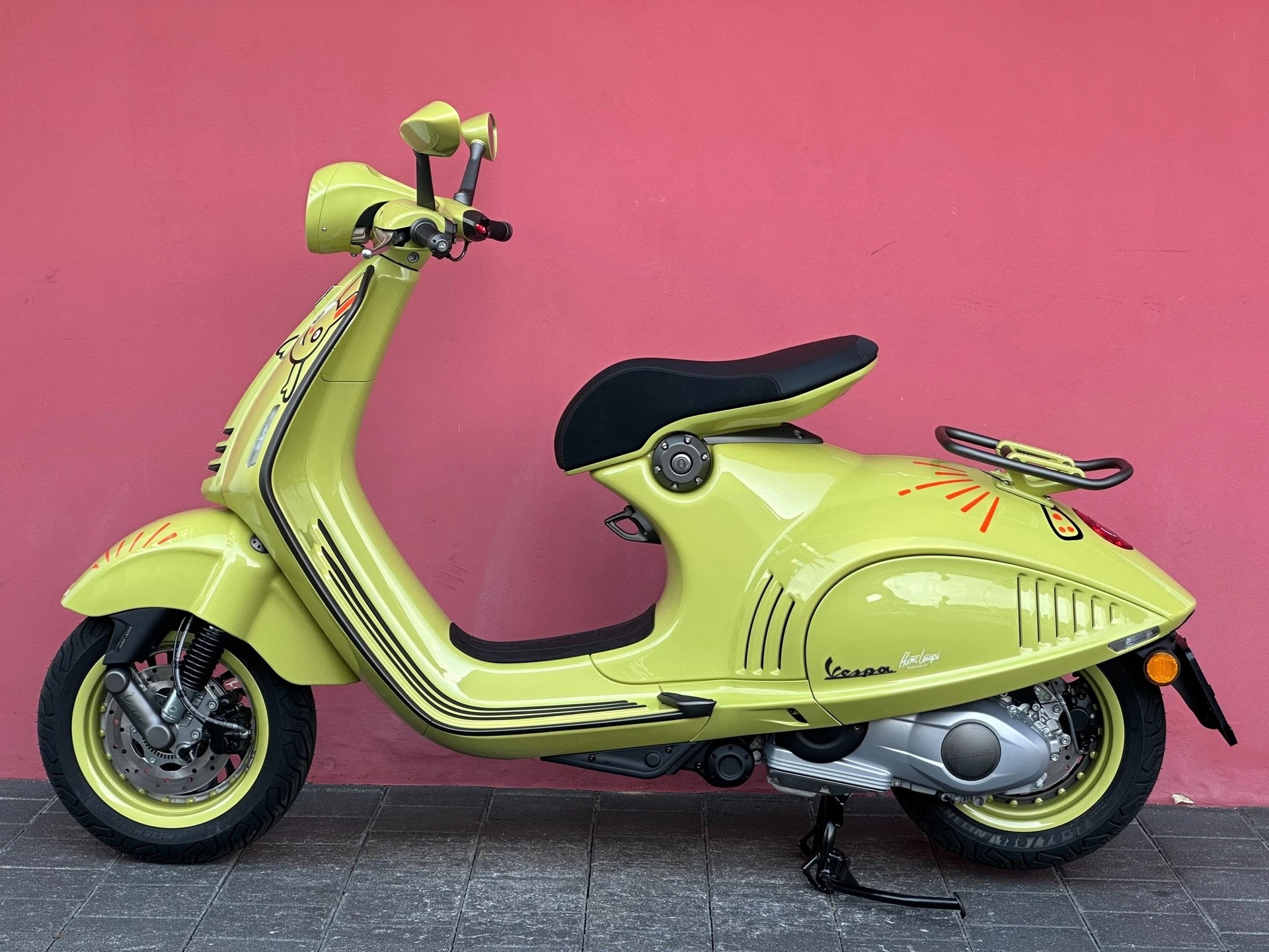 PIAGGIO Vespa 946 125 "BUNNY" 10° Anniversario-image-9
