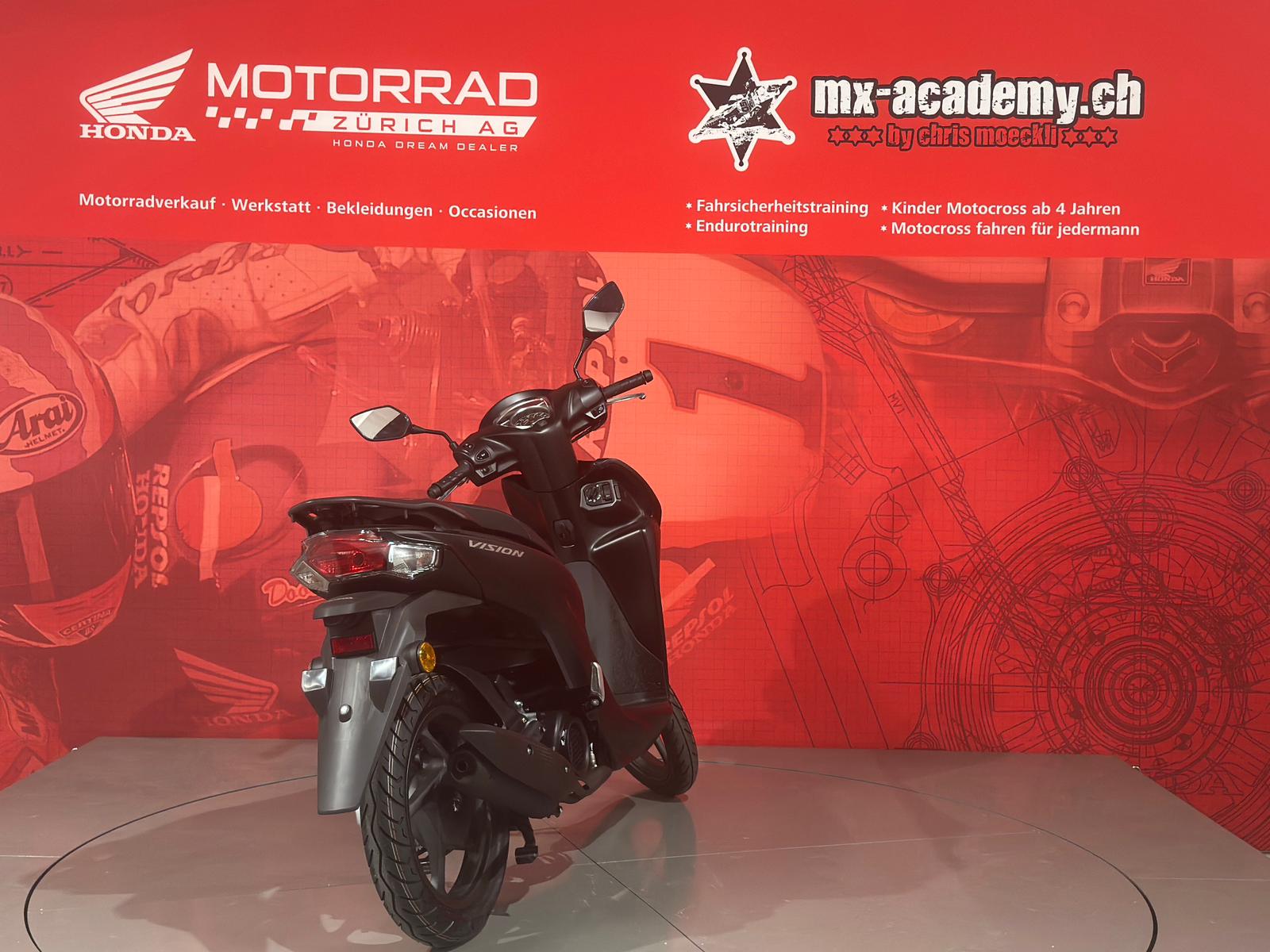 HONDA NSC Vision 110 *Galaxy Black*-showroom-element-3