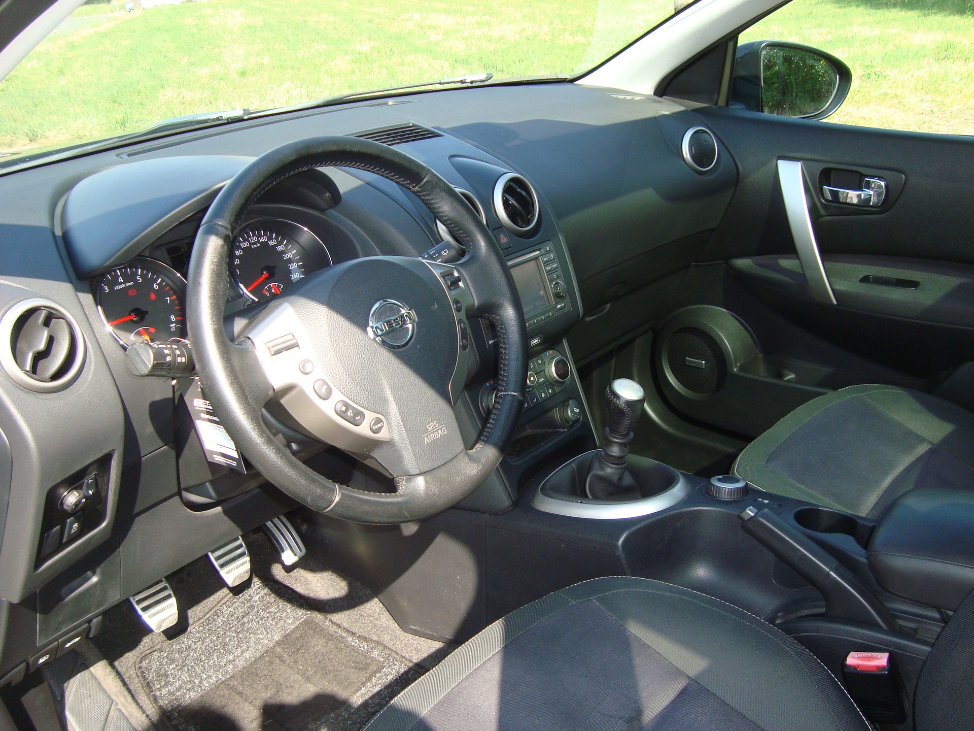 NISSAN Qashqai 2.0 4WD tekna-image-8
