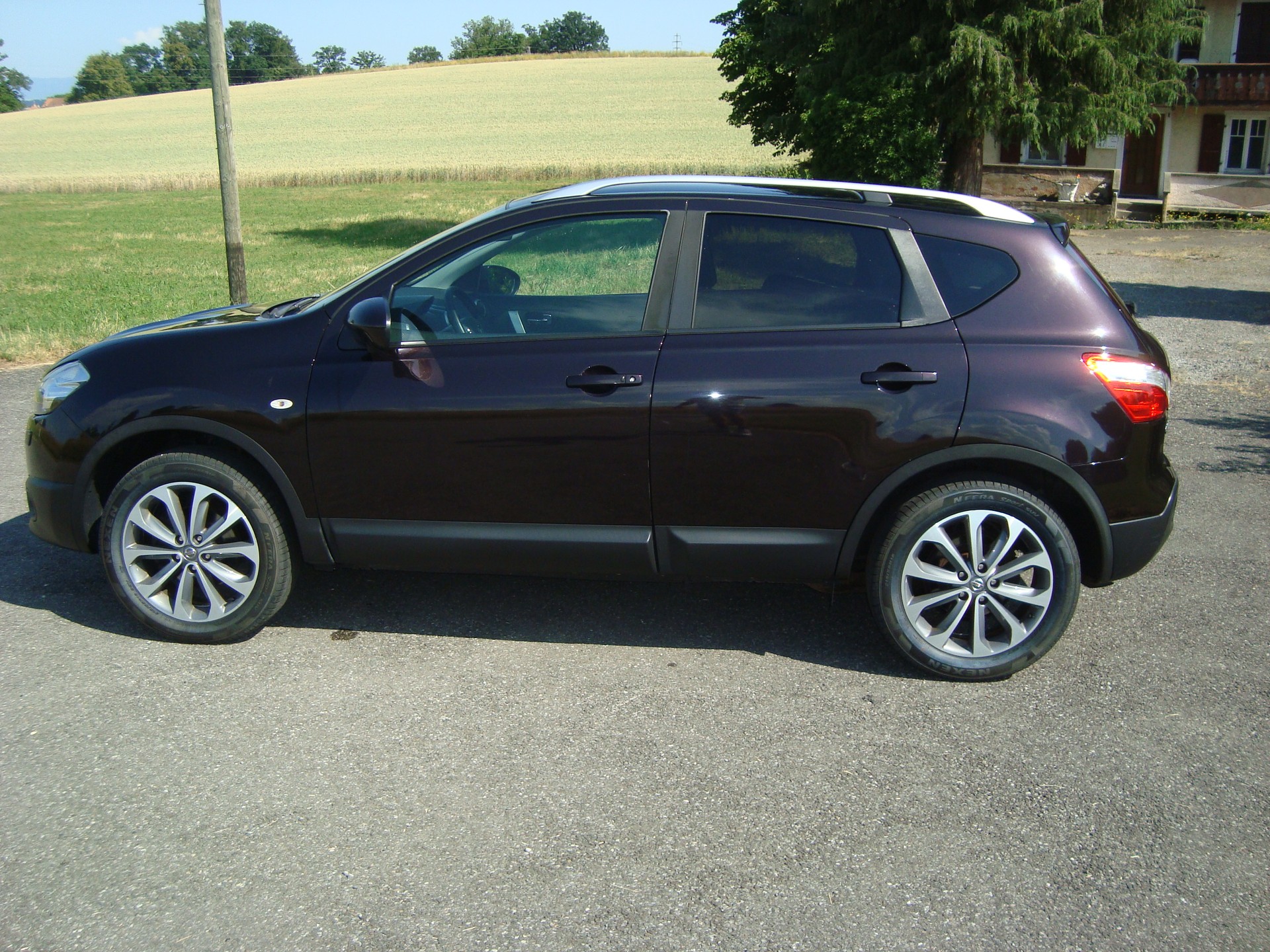 NISSAN Qashqai 2.0 4WD tekna-image-4