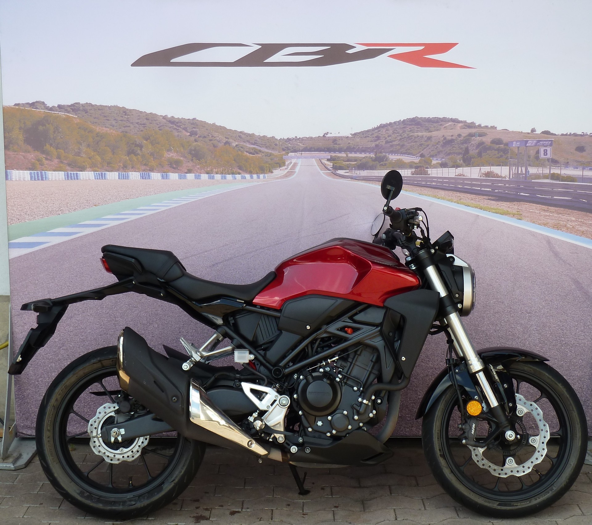 HONDA CB 300 R