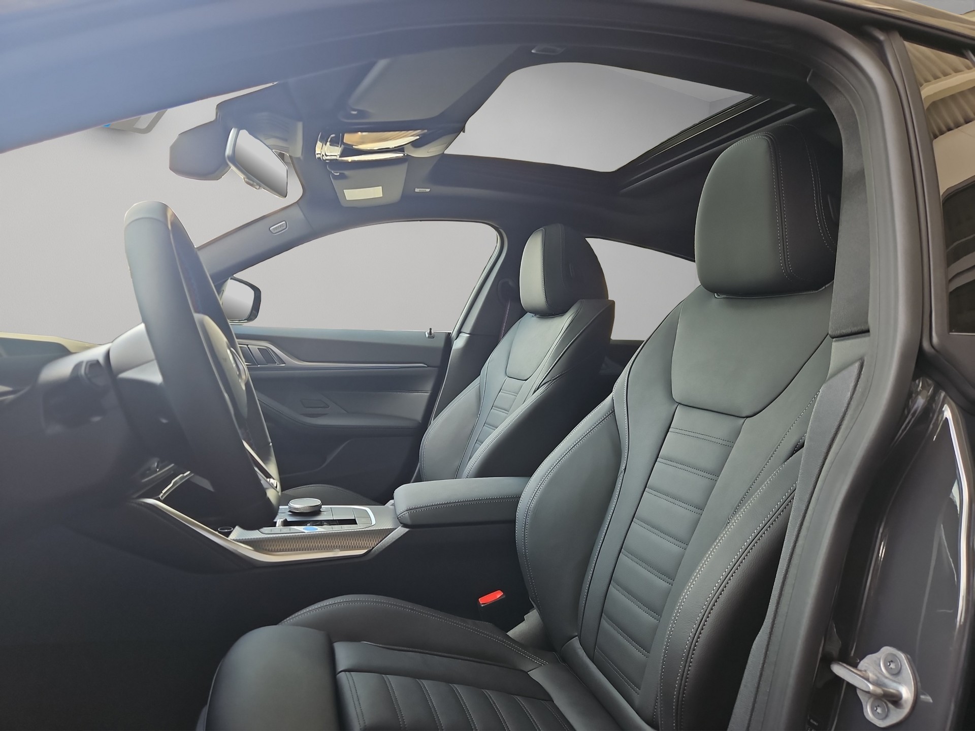 BMW i4 M60 M Sport Pro-image-18