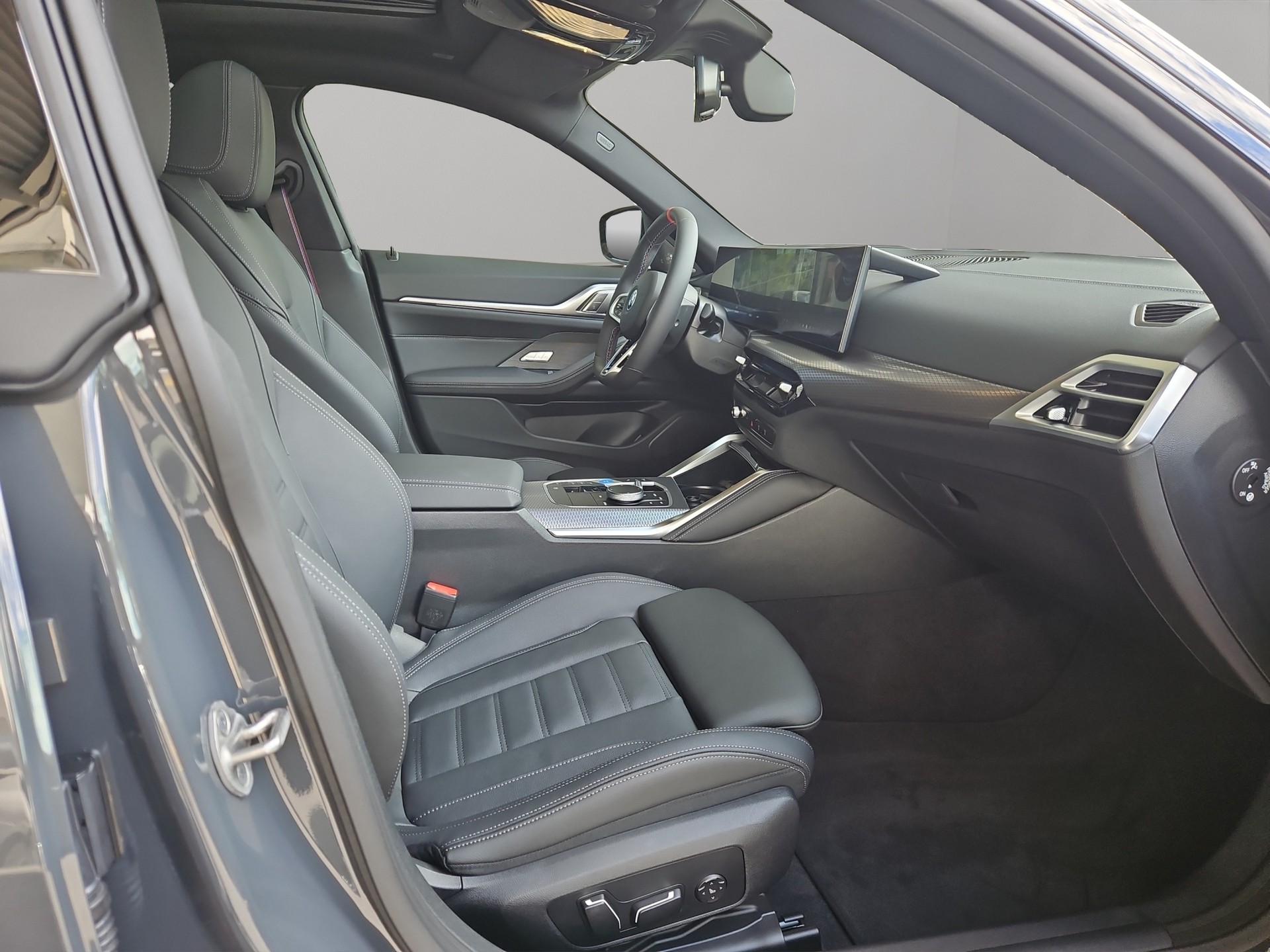BMW i4 M60 M Sport Pro-image-15