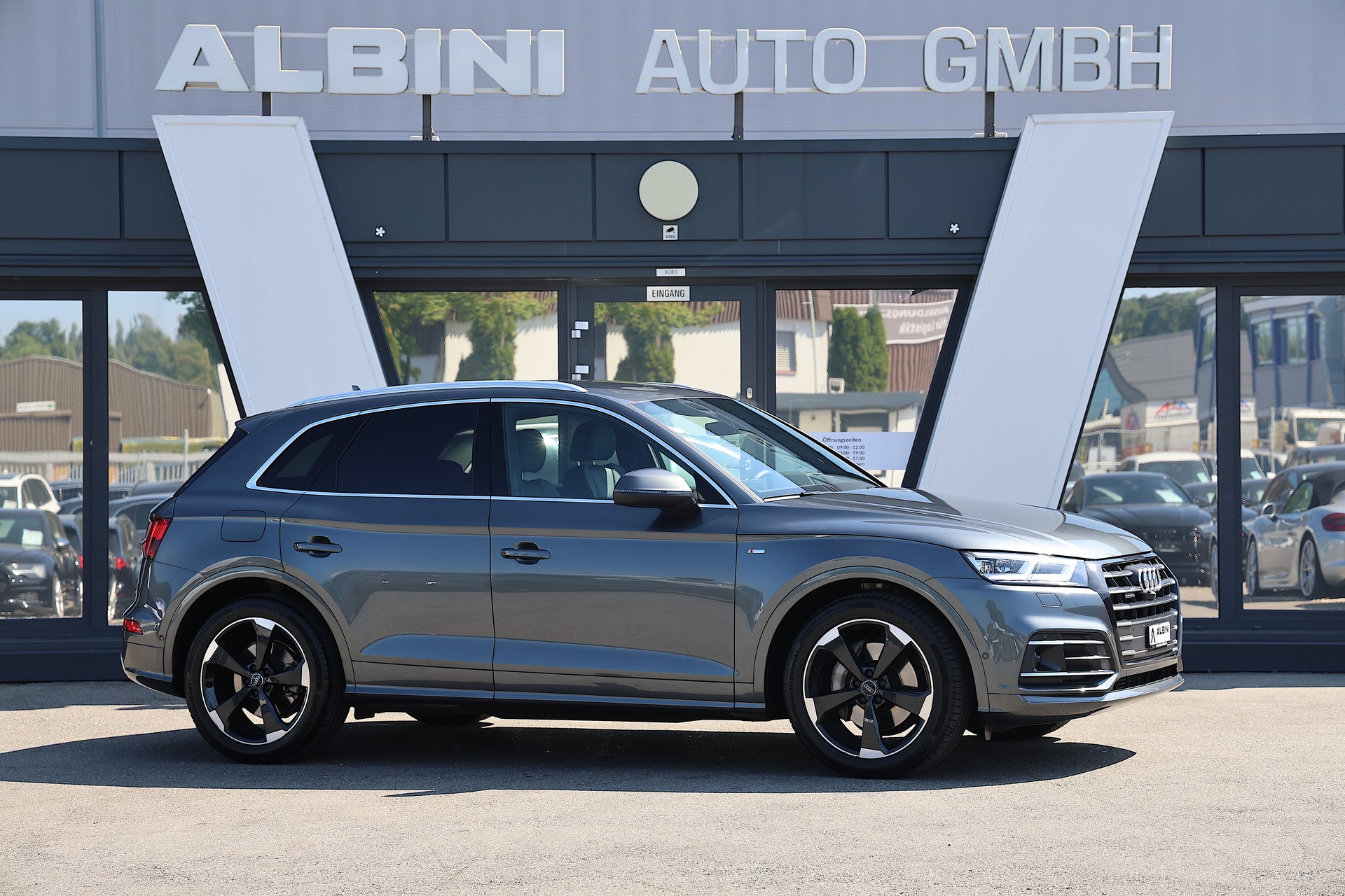 AUDI Q5 55 TFSI e S-Line sport quattro-image-1