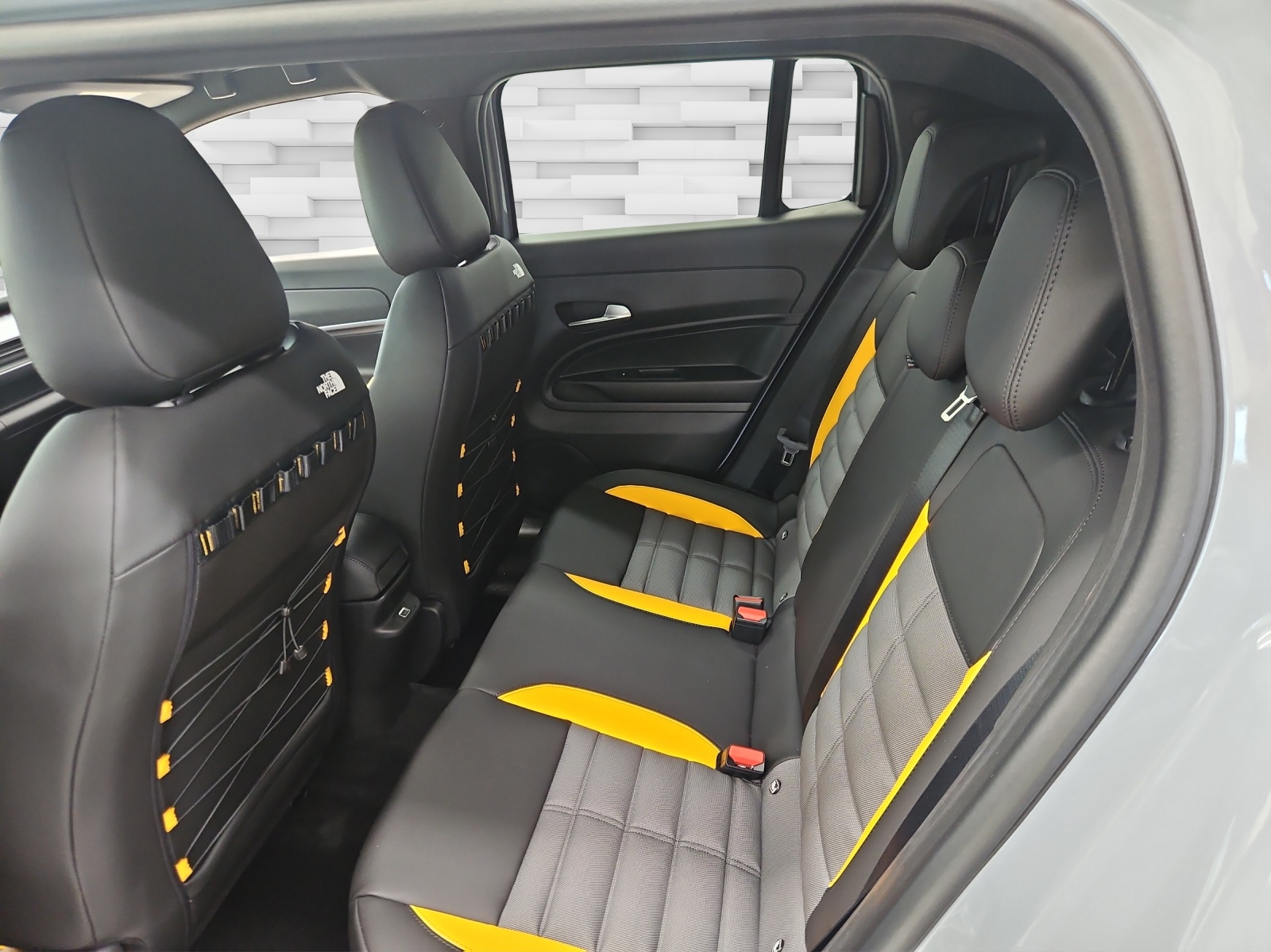 JEEP Avenger 4Xe The North Face-image-14
